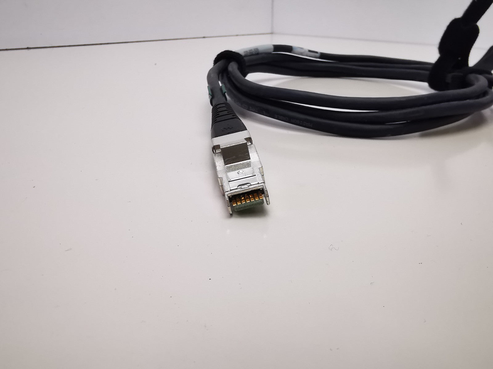 10x Amphenol 038-003-787  2m EMC Mini SAS SFF 8088 to 8088 Cable