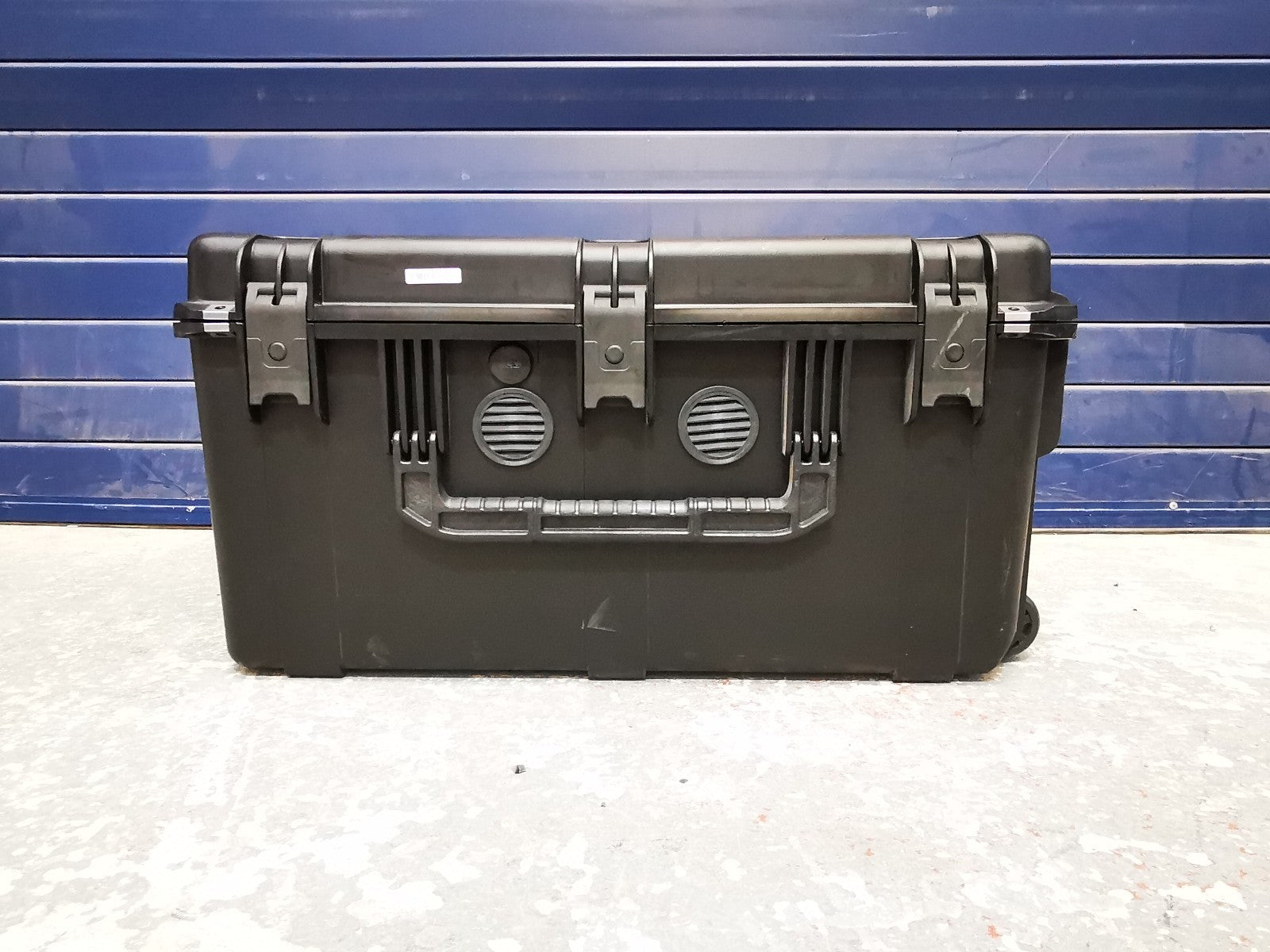 Loxit iPorta (7411) Tablet Charging Portable Box - 16x Bays for iPads 7"-10"