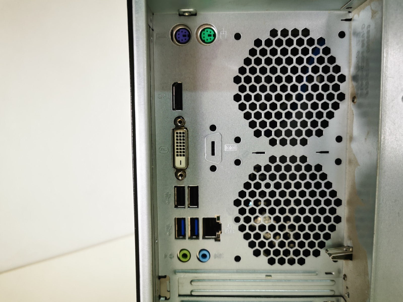 Fujitsu Esprimo P558 Desktop PC - 9th Gen i3 / 8GB RAM / 256GB SSD / Win 11 Pro