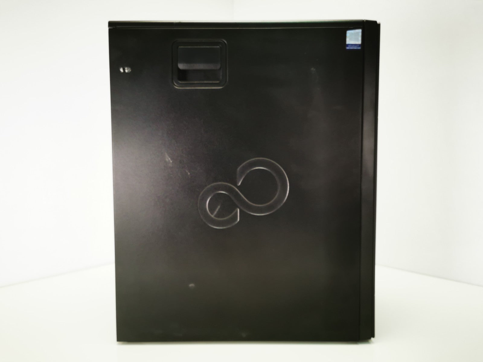 Fujitsu Esprimo P558 Desktop PC - 9th Gen i3 / 8GB RAM / 256GB SSD / Win 11 Pro