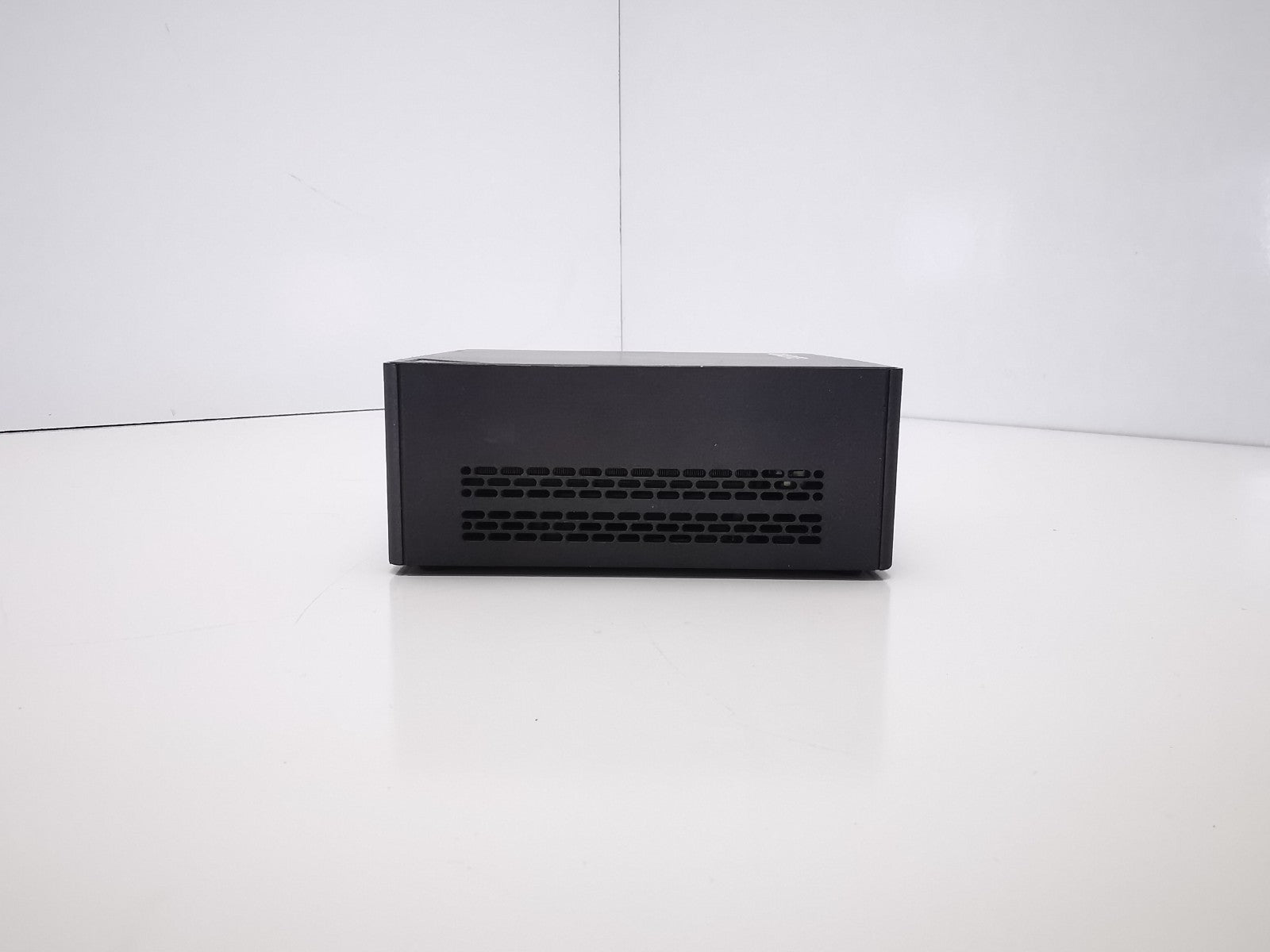 Gigabyte GB-BKi3HA-7100 Mini PC - 7th Gen i3/4GB RAM/120GB SSD/Windows 11 Pro
