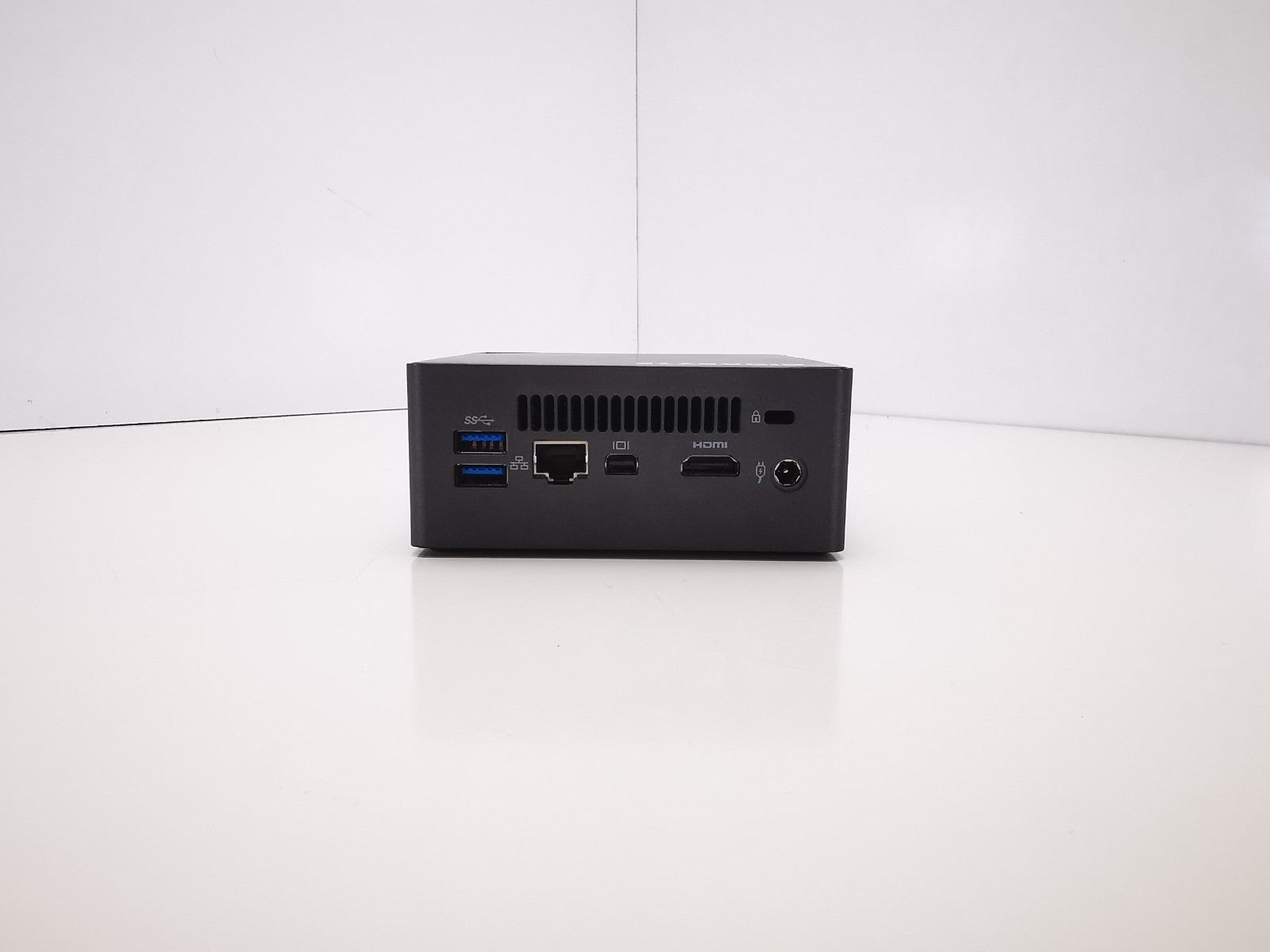 Gigabyte GB-BKi3HA-7100 Mini PC - 7th Gen i3/4GB RAM/120GB SSD/Windows 11 Pro