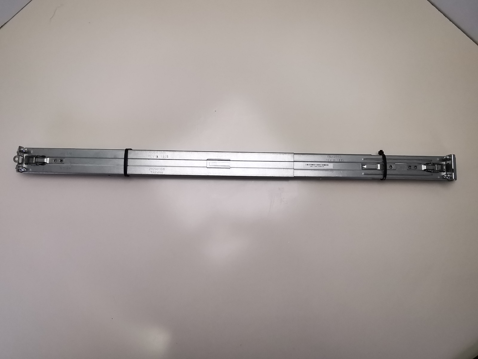 HP 734807-B21 Railkit for DL360P G8/G9/G10 - Used