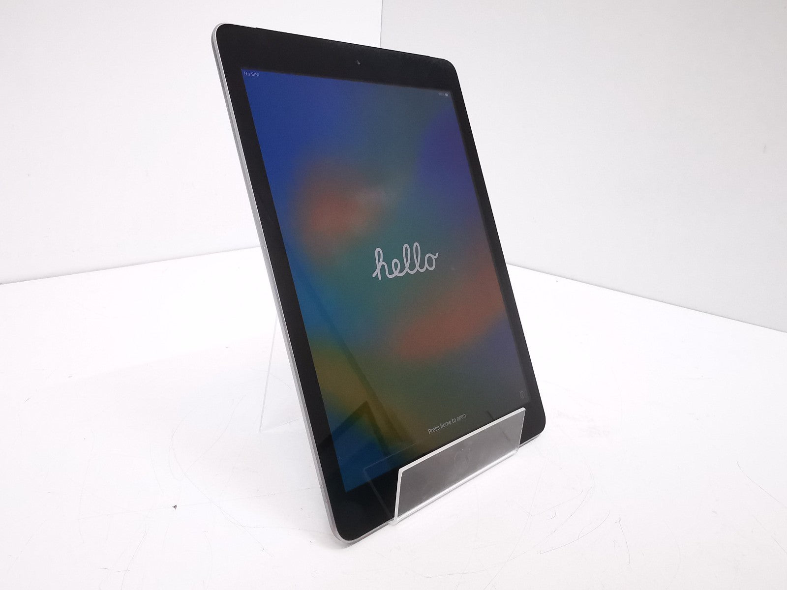 Apple iPad 5th Gen (A1823) - 9.7"/Grey/32GB/iPadOS 16.7/WiFi - Grade A