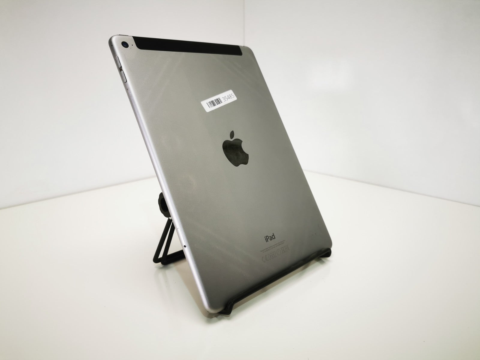 Apple iPad Air 2 (A1567) - 9.7"/Grey/32GB/iPadOS 15.8/WiFi+Cellular - Grade B