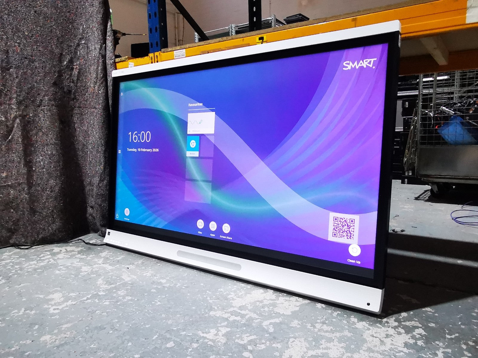 SMART SBID-6065 65" Interactive Touchscreen TV - HDMI/DisplayPort/USB