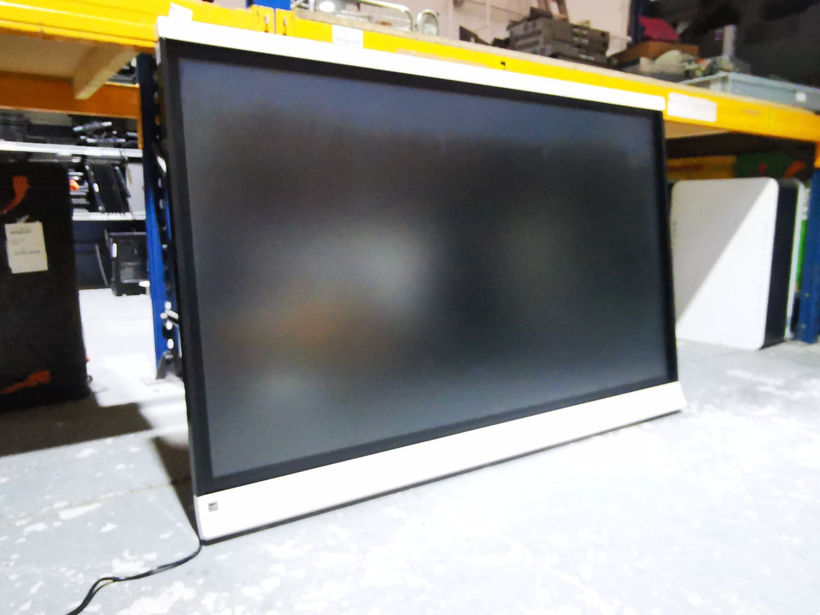SMART SBID-6065 65" Interactive Touchscreen TV - HDMI/DisplayPort/USB