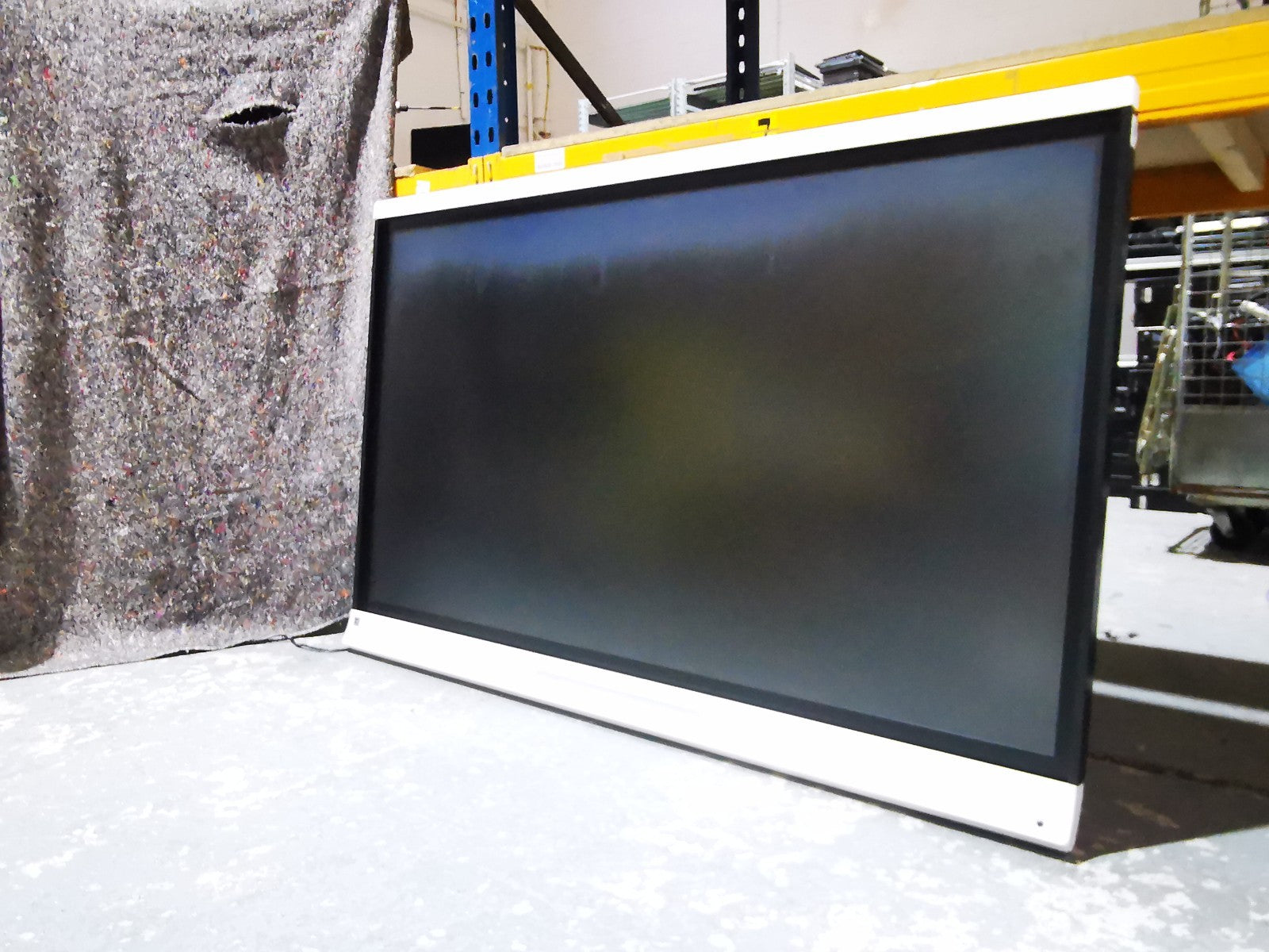 SMART SBID-6065 65" Interactive Touchscreen TV - HDMI/DisplayPort/USB