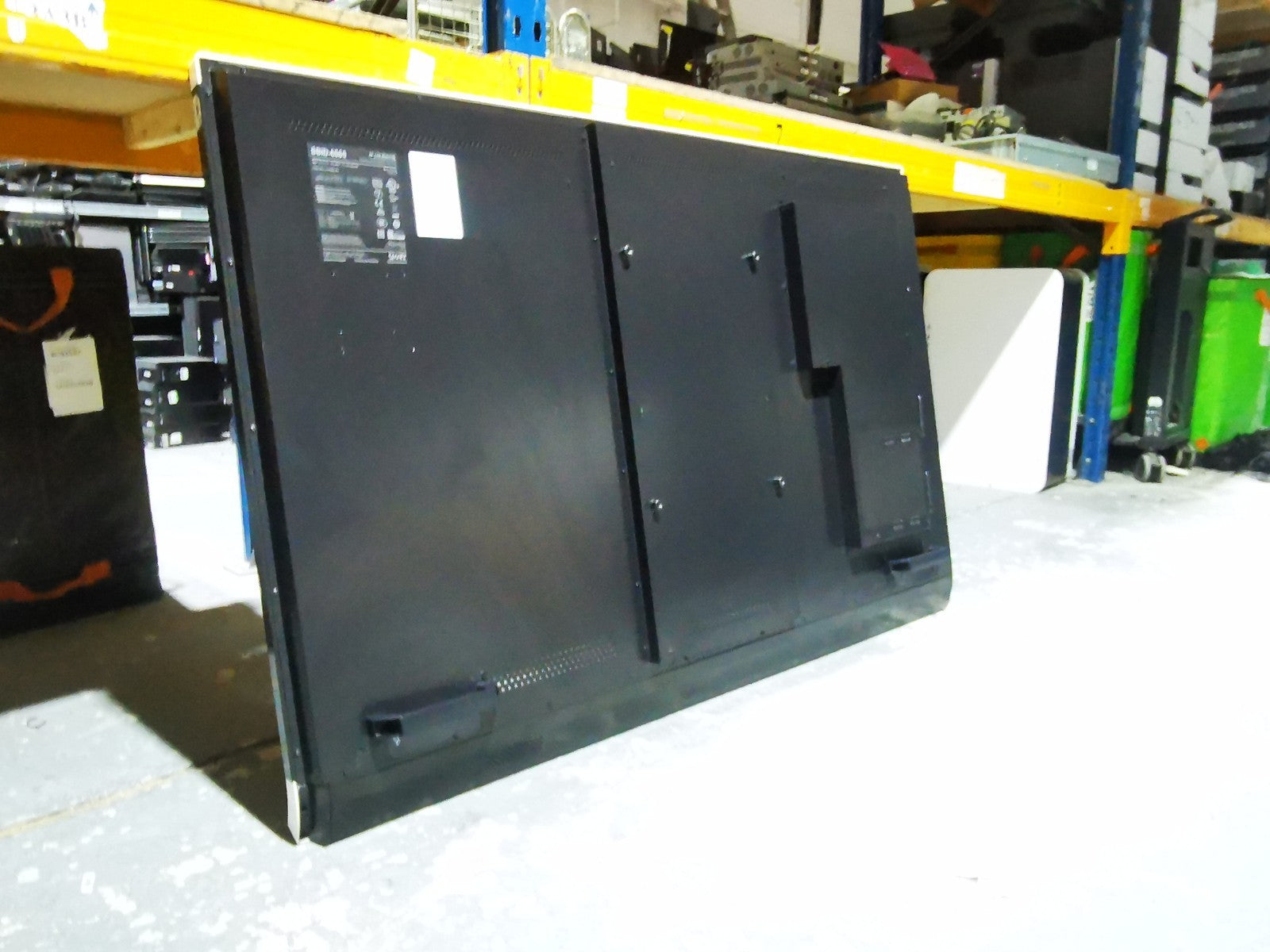 SMART SBID-6065 65" Interactive Touchscreen TV - HDMI/DisplayPort/USB