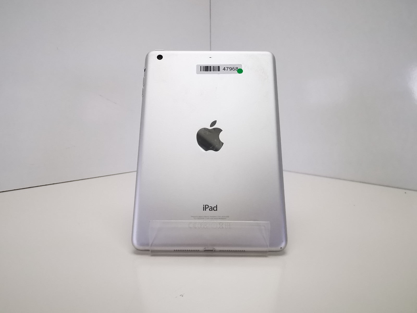 Apple iPad Mini 3rd Gen (A1599) - Silver/7.9"/64GB/iPadOS 12/WiFi - DEFECTS