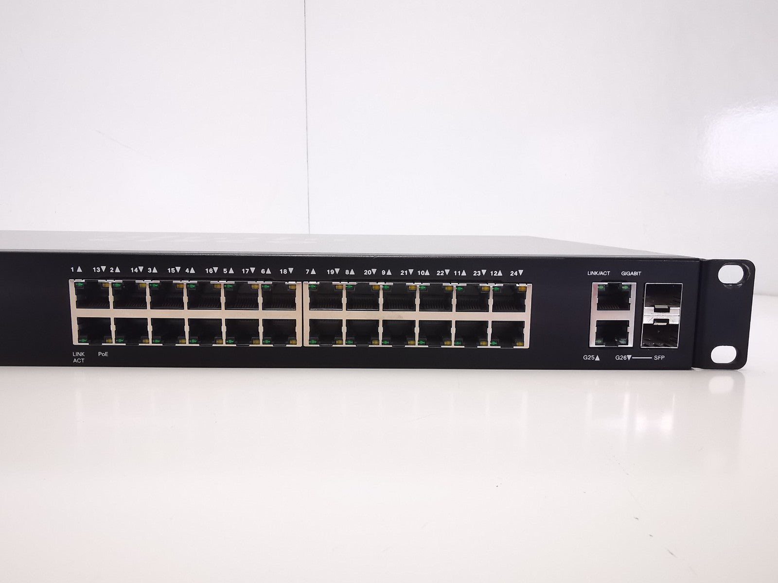 Cisco SG200-26P 24 Port PoE Gigabyte Ethernet Switch - Rackmount Ears Inc