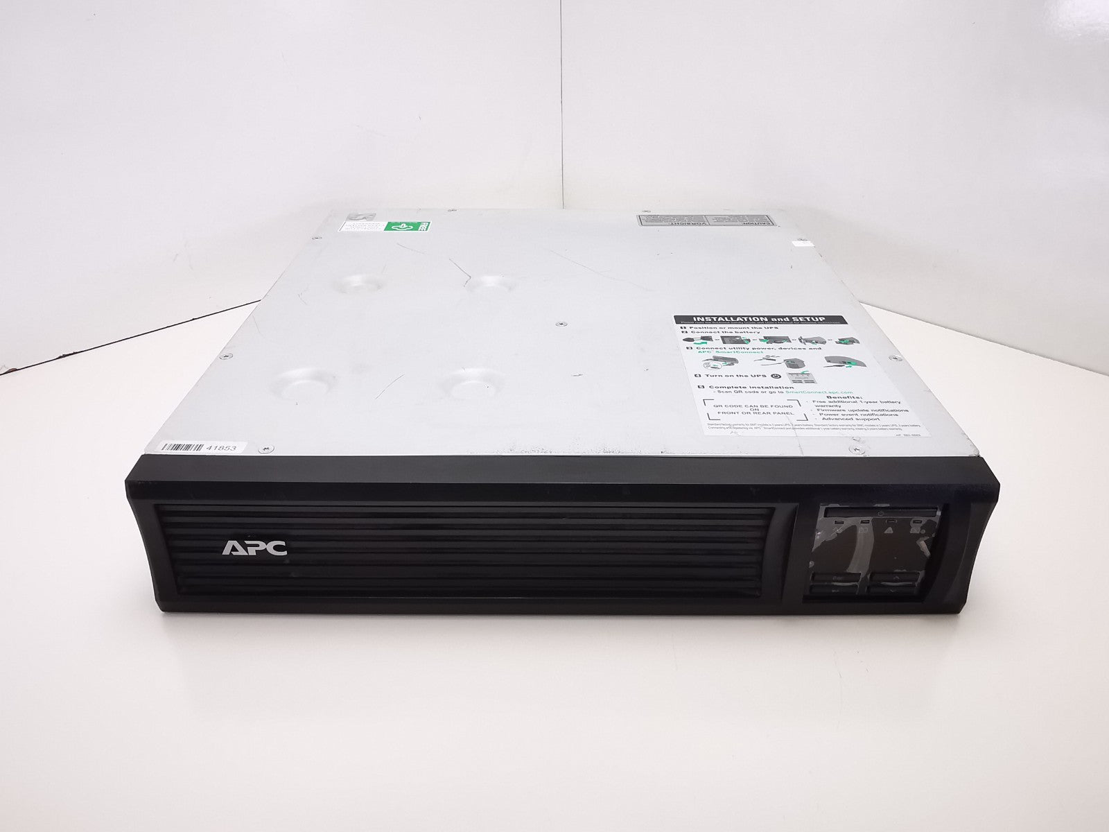 APC SMT1000RMI2UC Rackmountable UPS - Batteries included