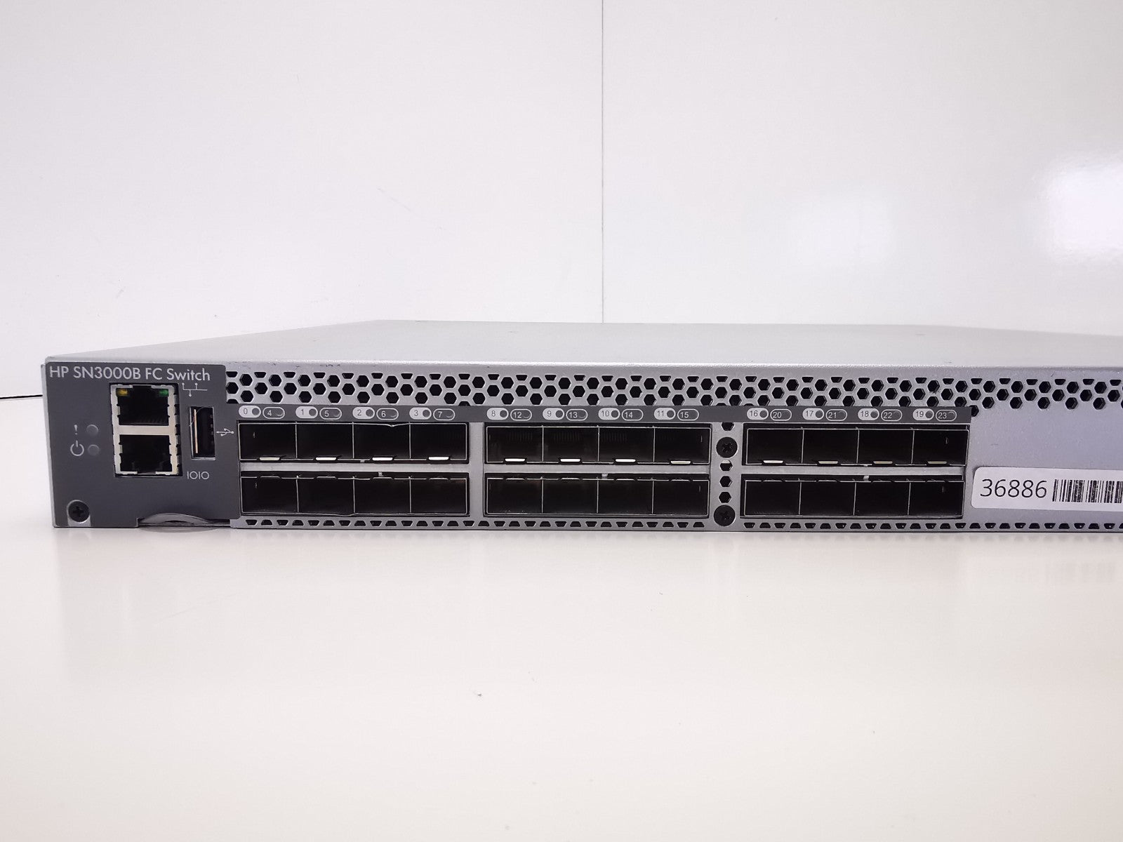 HP SN3000B SFP Switch - No Rackmount Ears