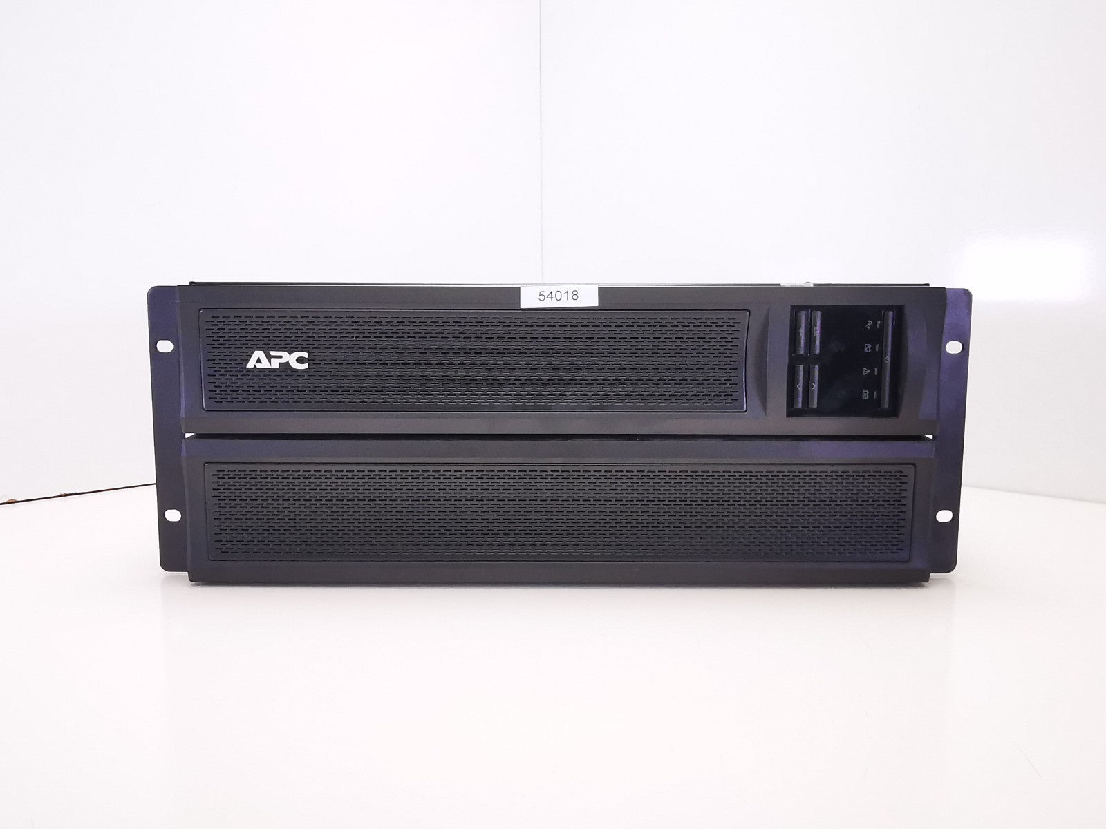 APC SMX1500RMI2U Rackmountable UPS - Batteries included