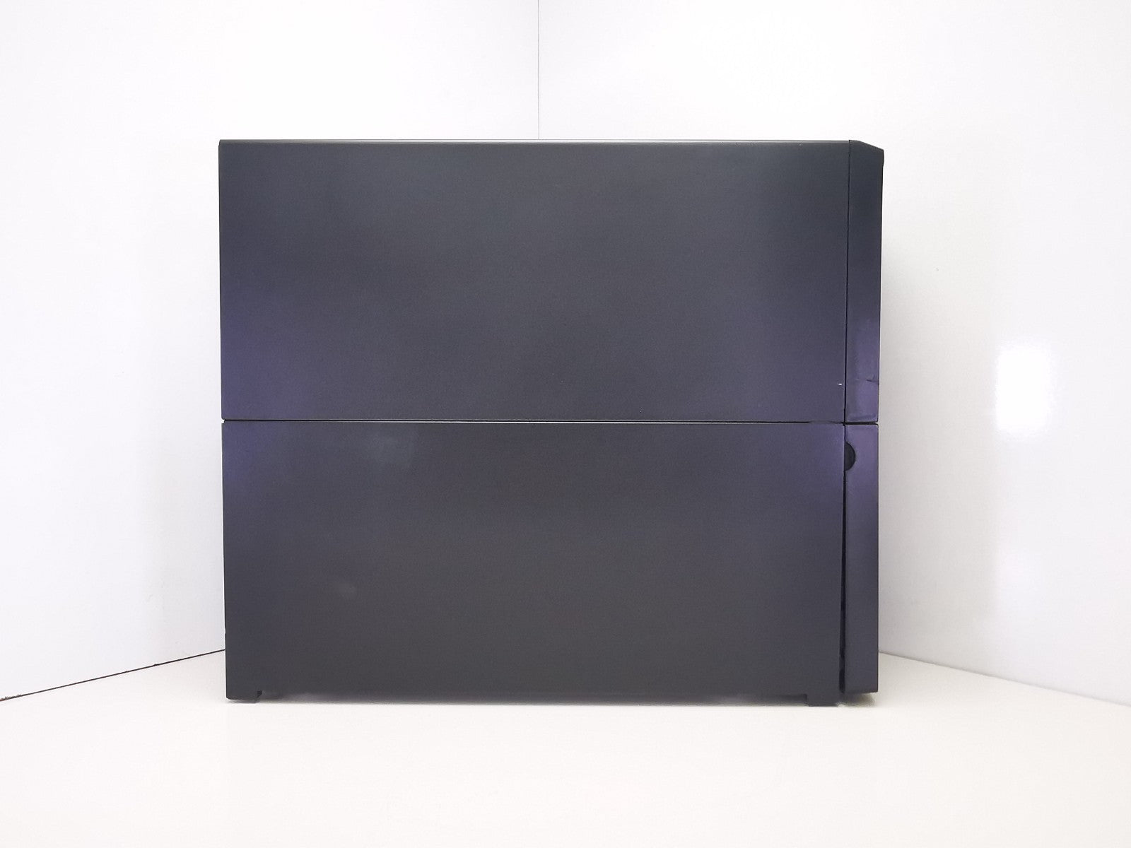 APC SMT3000IC Floorstanding UPS - Batteries Removed