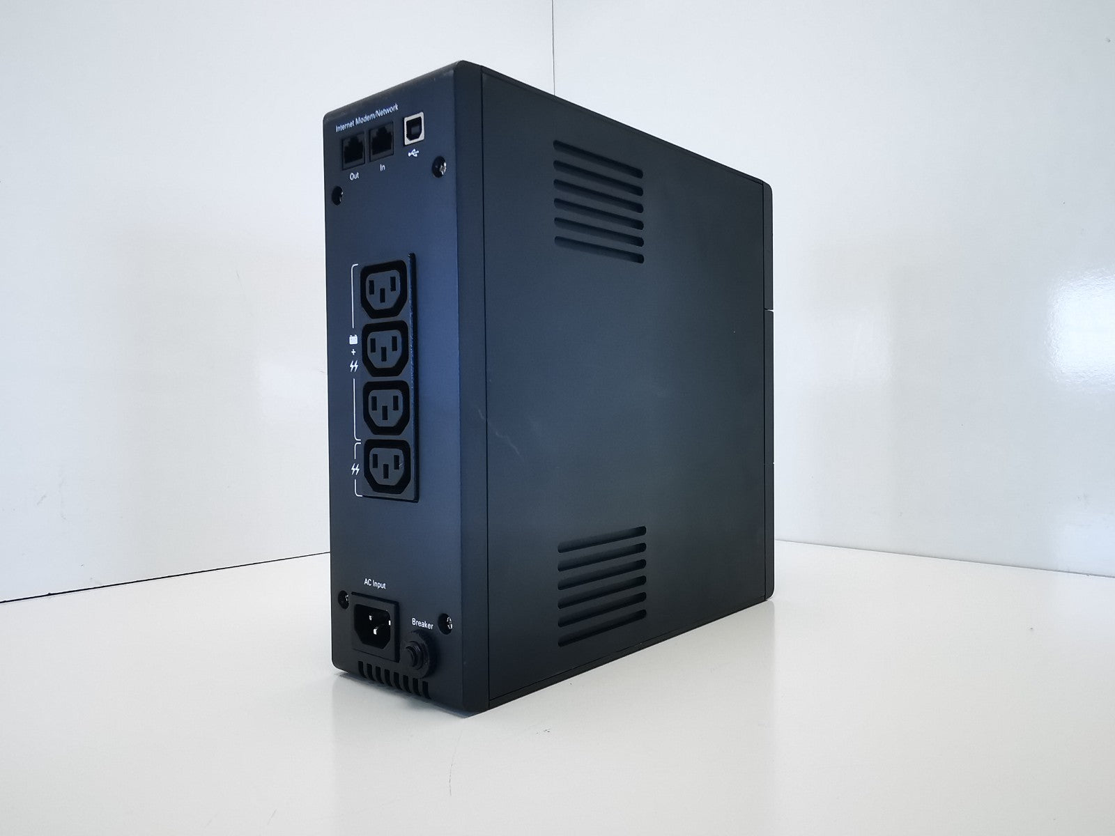 Eaton 5S550i Floorstanding UPS - Batteries included