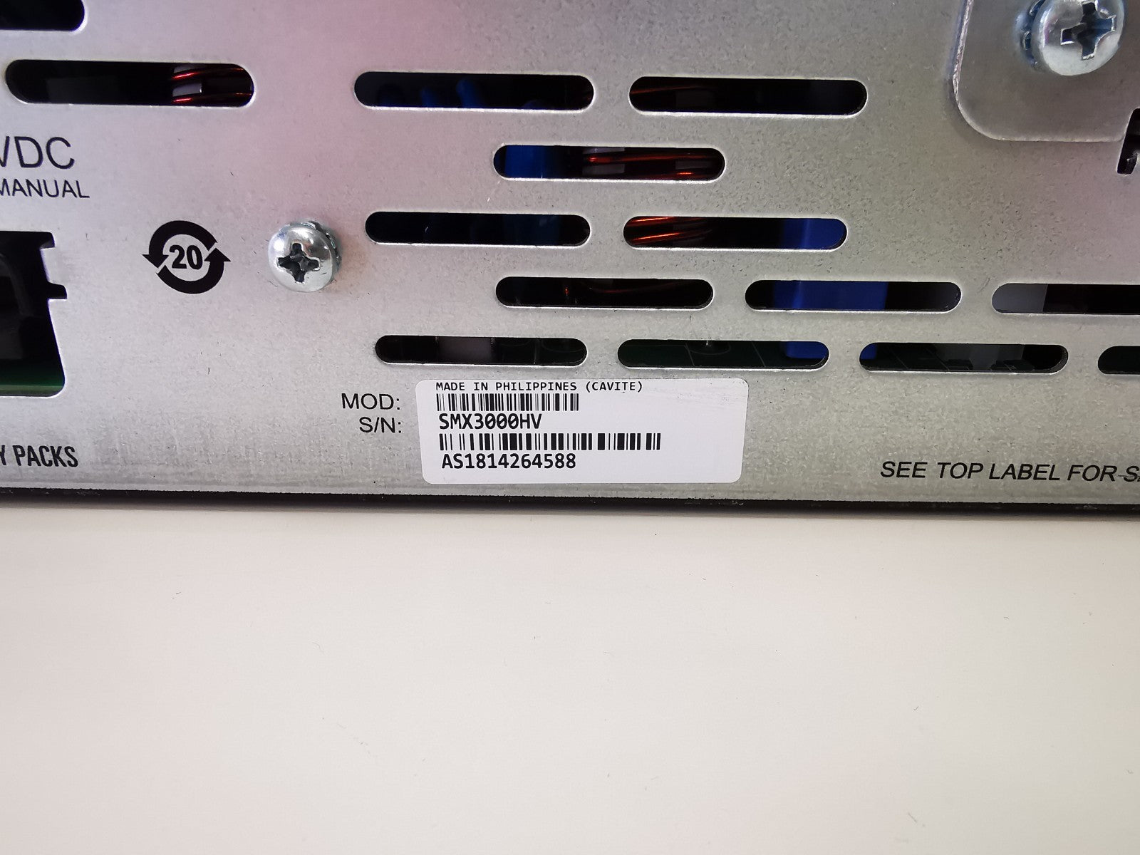 APC SMX1500RMI2U Rackmountable UPS - Batteries included