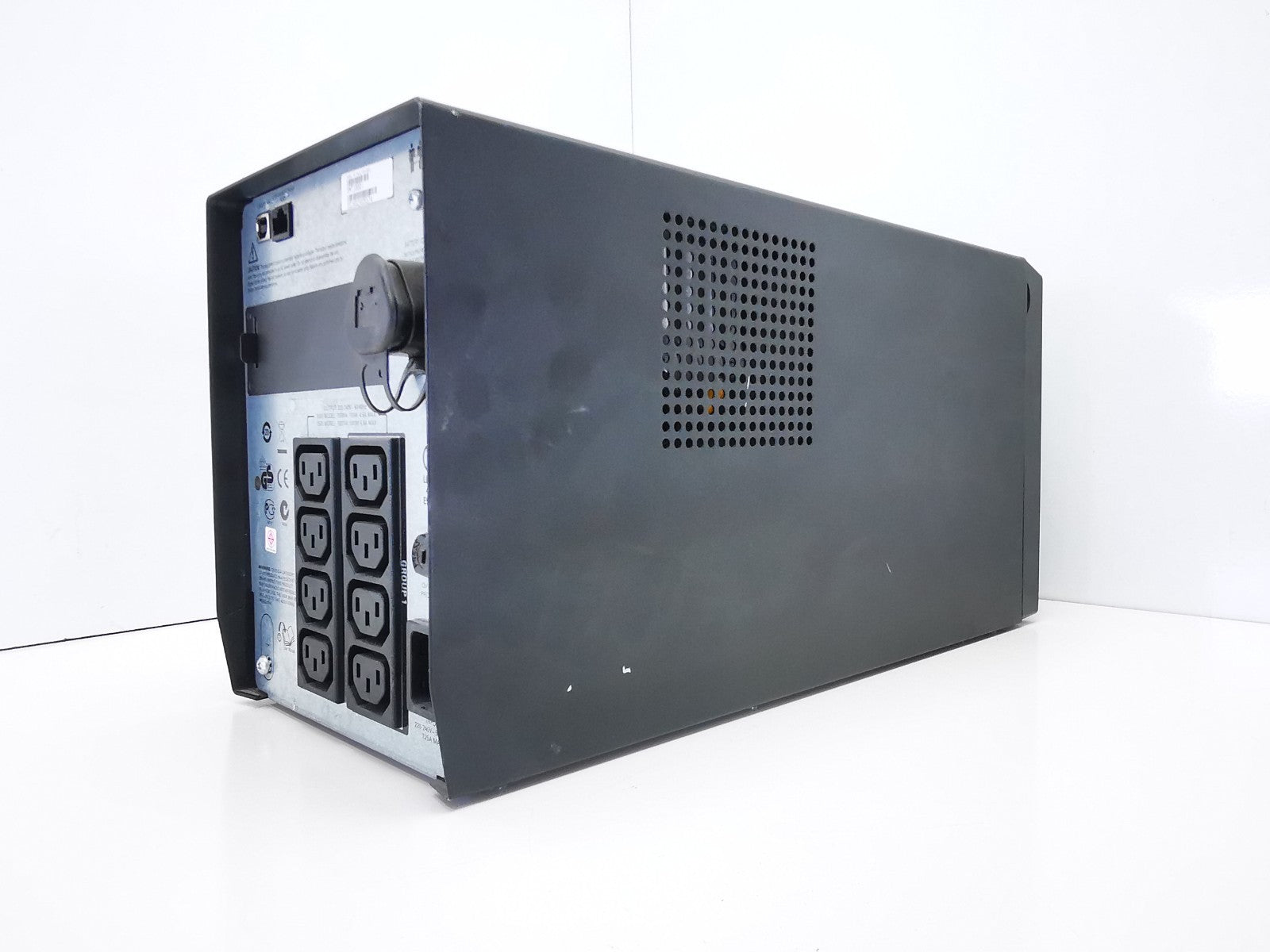 APC SMT1000i Floor Standing UPS - Batteries included