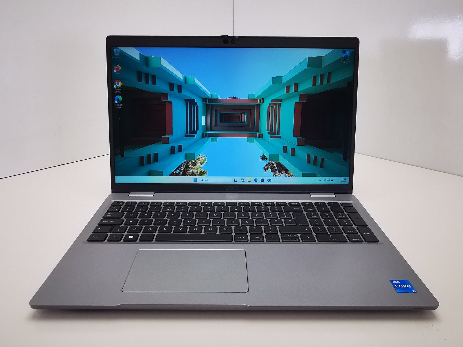 Dell Latitude 5530 15.6" Laptop - 12th Gen i5/8GB RAM/256GB SSD/Windows 11 Pro
