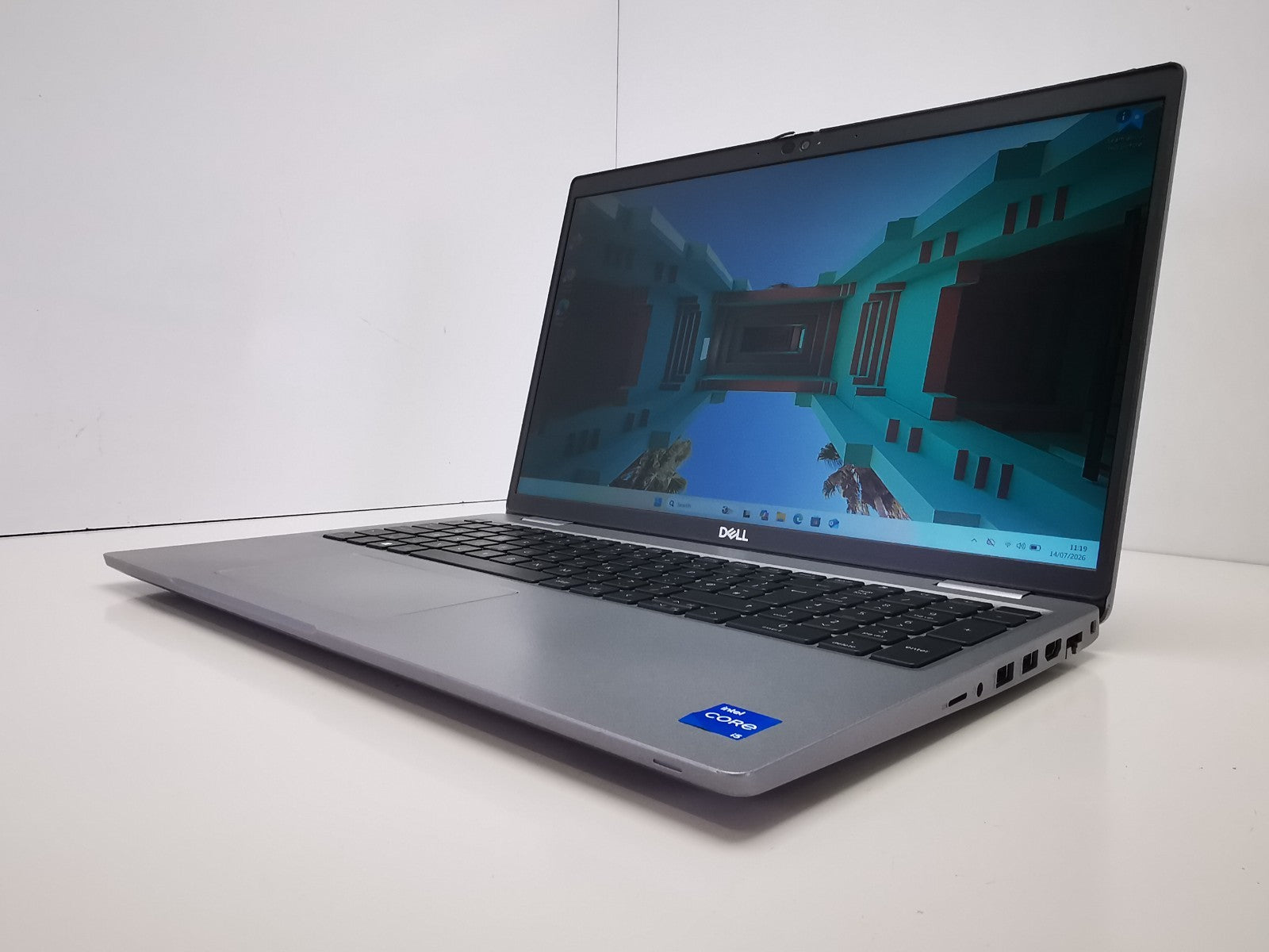 Dell Latitude 5530 15.6" Laptop - 12th Gen i5/8GB RAM/256GB SSD/Windows 11 Pro