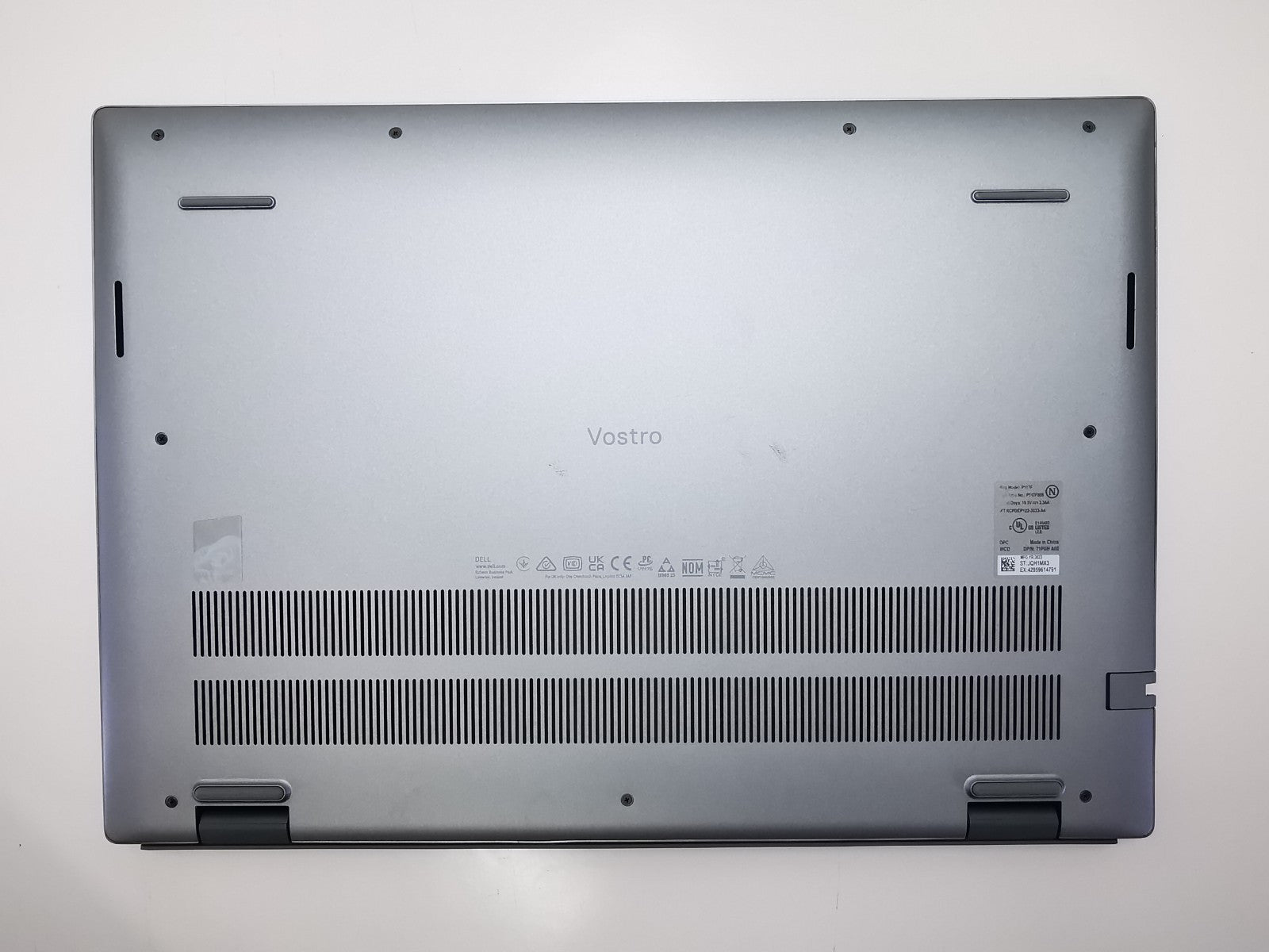 Dell Vostro 16 5635 15.6" Laptop - Ryzen 5 7530U/16GB RAM/512GB SSD/Win 11 Pro