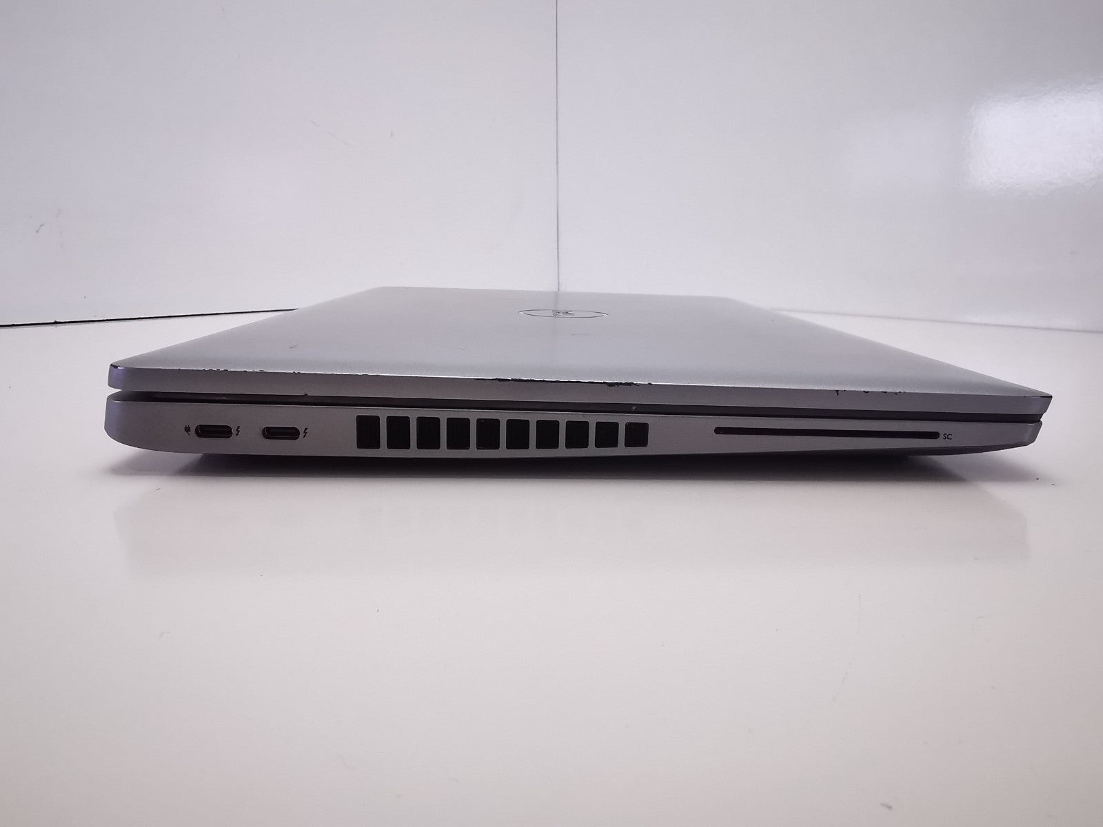 Dell Latitude 5520 15.6" Laptop - 11th Gen i5/8GB RAM/256GB SSD/Windows 11 Pro