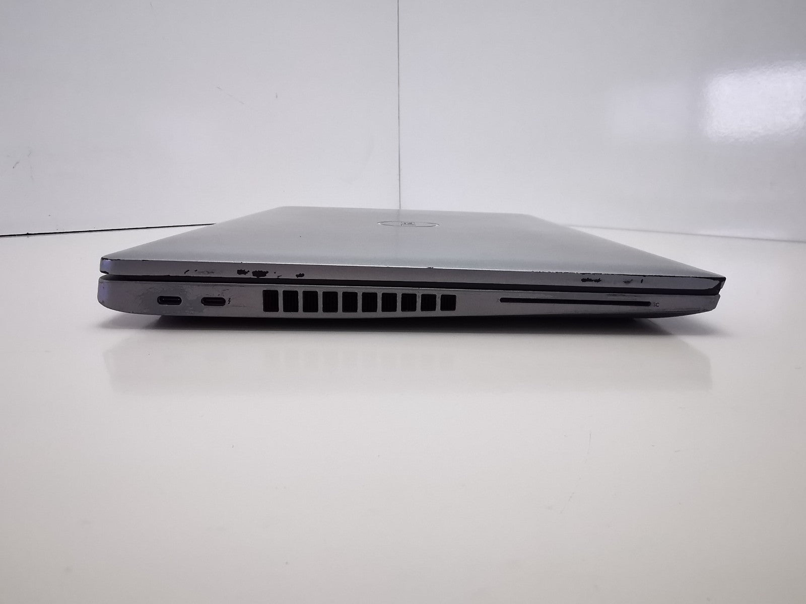 Dell Latitude 5520 15.6" Laptop - 11th Gen i5/8GB RAM/256GB SSD/Windows 11 Pro