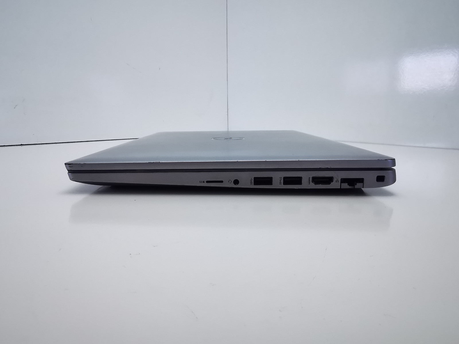 Dell Latitude 5520 15.6" Laptop - 11th Gen i5/8GB RAM/256GB SSD/Windows 11 Pro