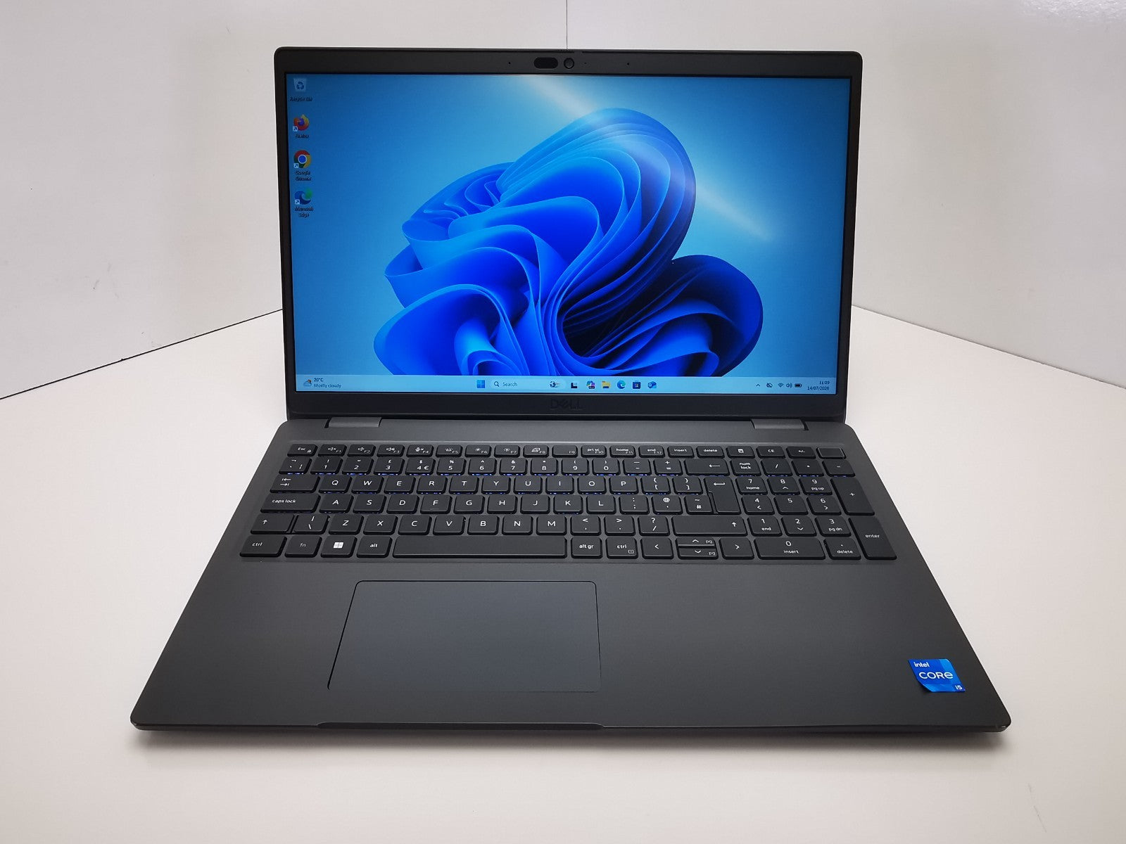 Dell Latitude 3540 15.6" Laptop - 13th Gen i5/16GB RAM/256GB SSD/Win 11 Pro