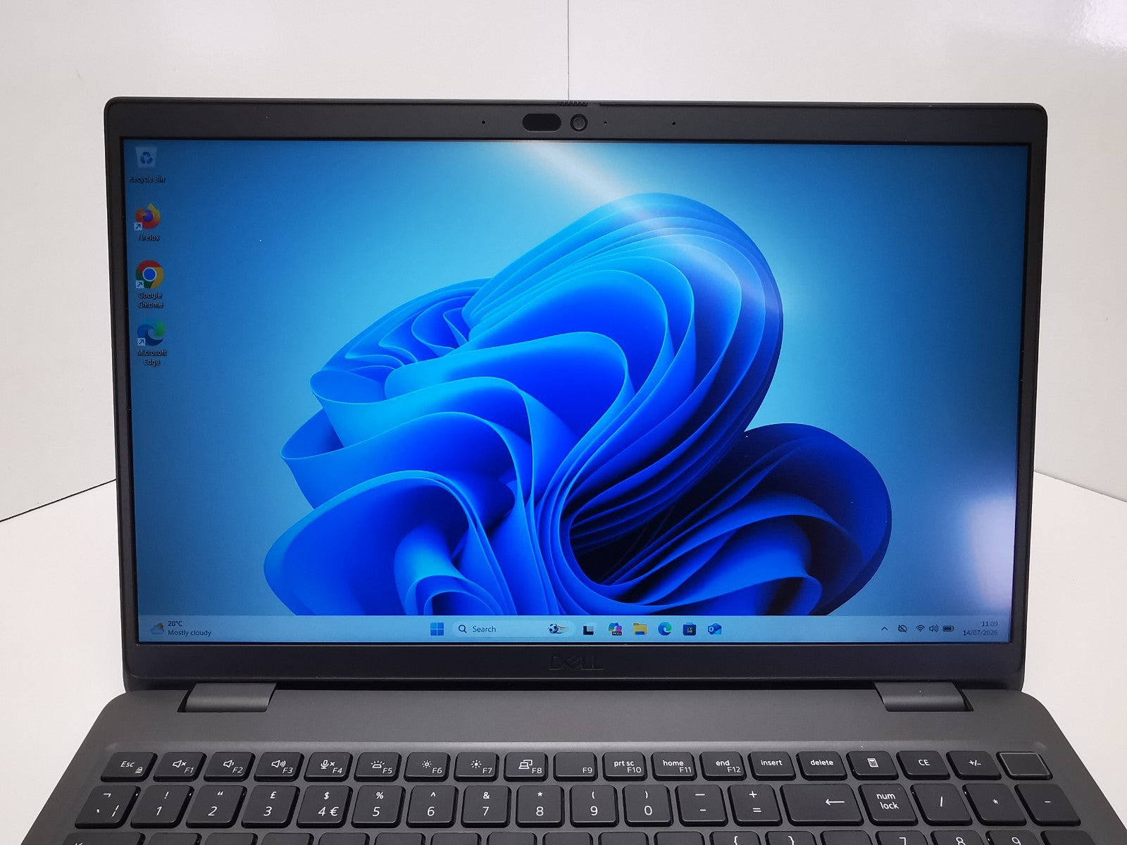 Dell Latitude 3540 15.6" Laptop - 13th Gen i5/16GB RAM/256GB SSD/Win 11 Pro