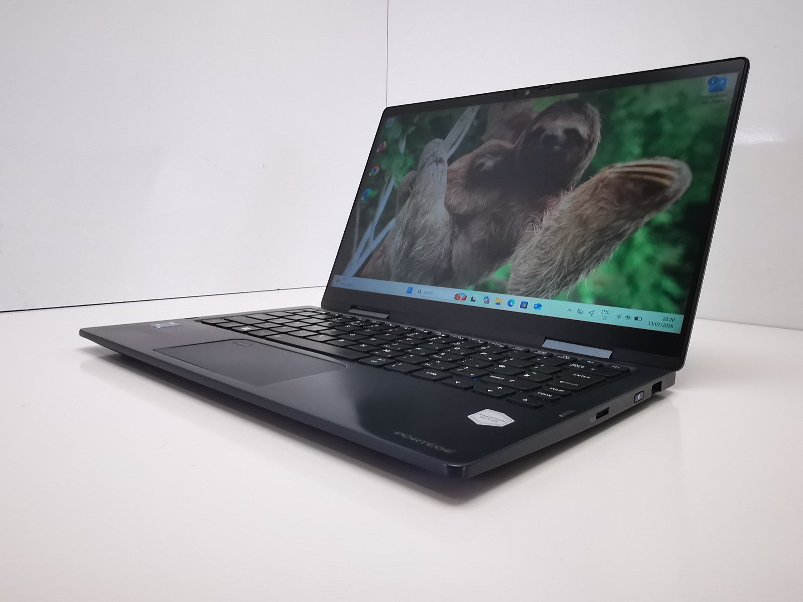 Dynabook Portege X30W-J-109 13.3" - 11th Gen i5/8GB RAM/256GB SSD/Win 11 Pro