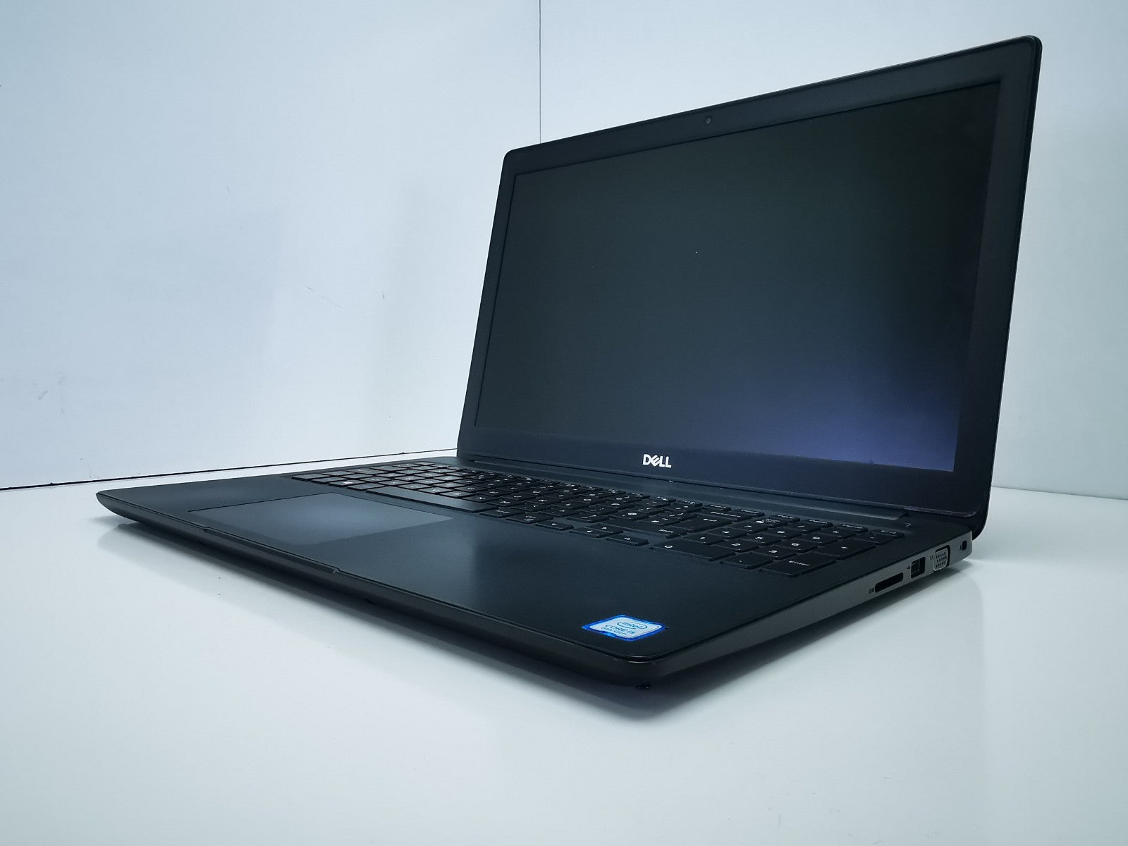 Dell Latitude 3500 15.6″ Laptop – 8th Gen i5/8GB RAM/256GB NVMe SSD/Win 11 Pro