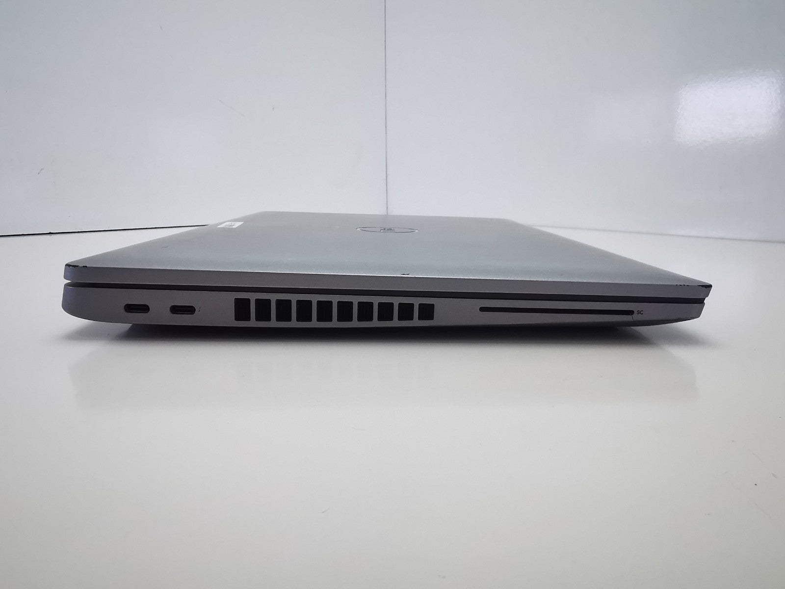 Dell Latitude 5530 15.6" Laptop - 12th Gen i5/8GB RAM/256GB SSD/Windows 11 Pro