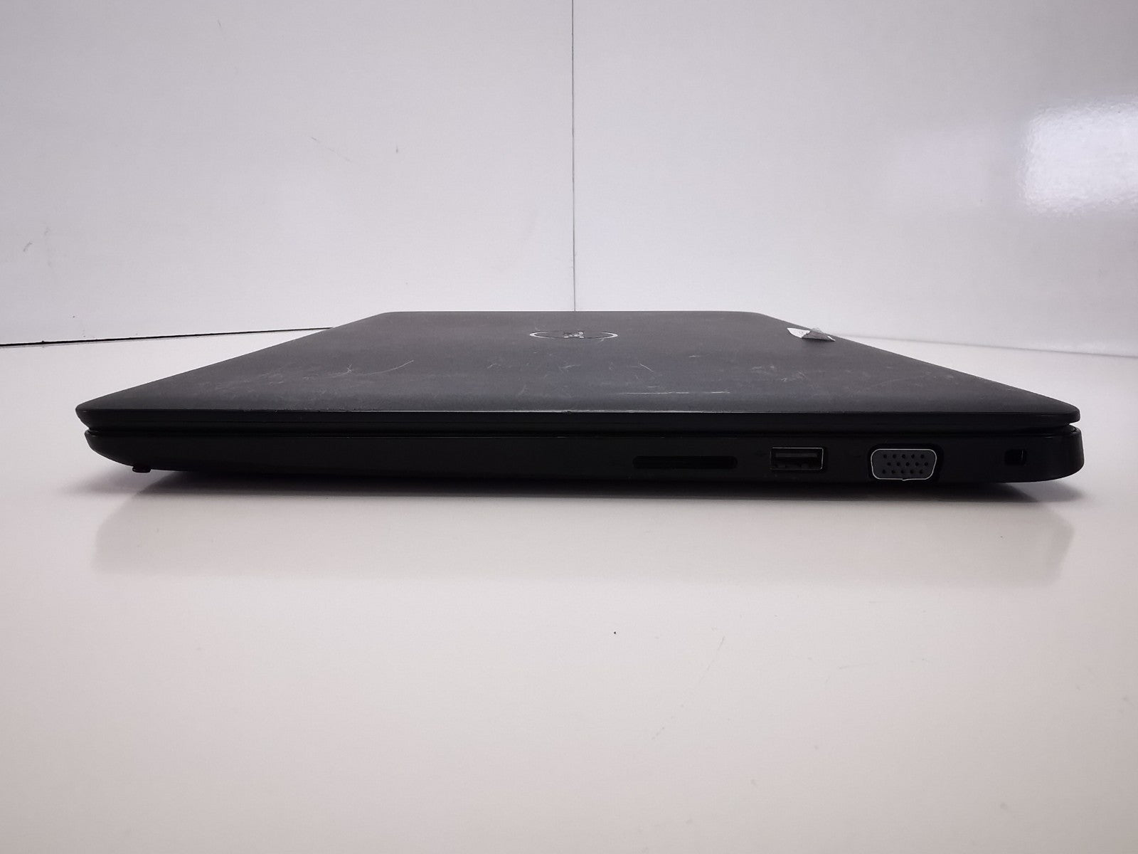 Dell Latitude 3500 15.6″ Laptop – 8th Gen i5/8GB RAM/256GB NVMe SSD/Win 11 Pro