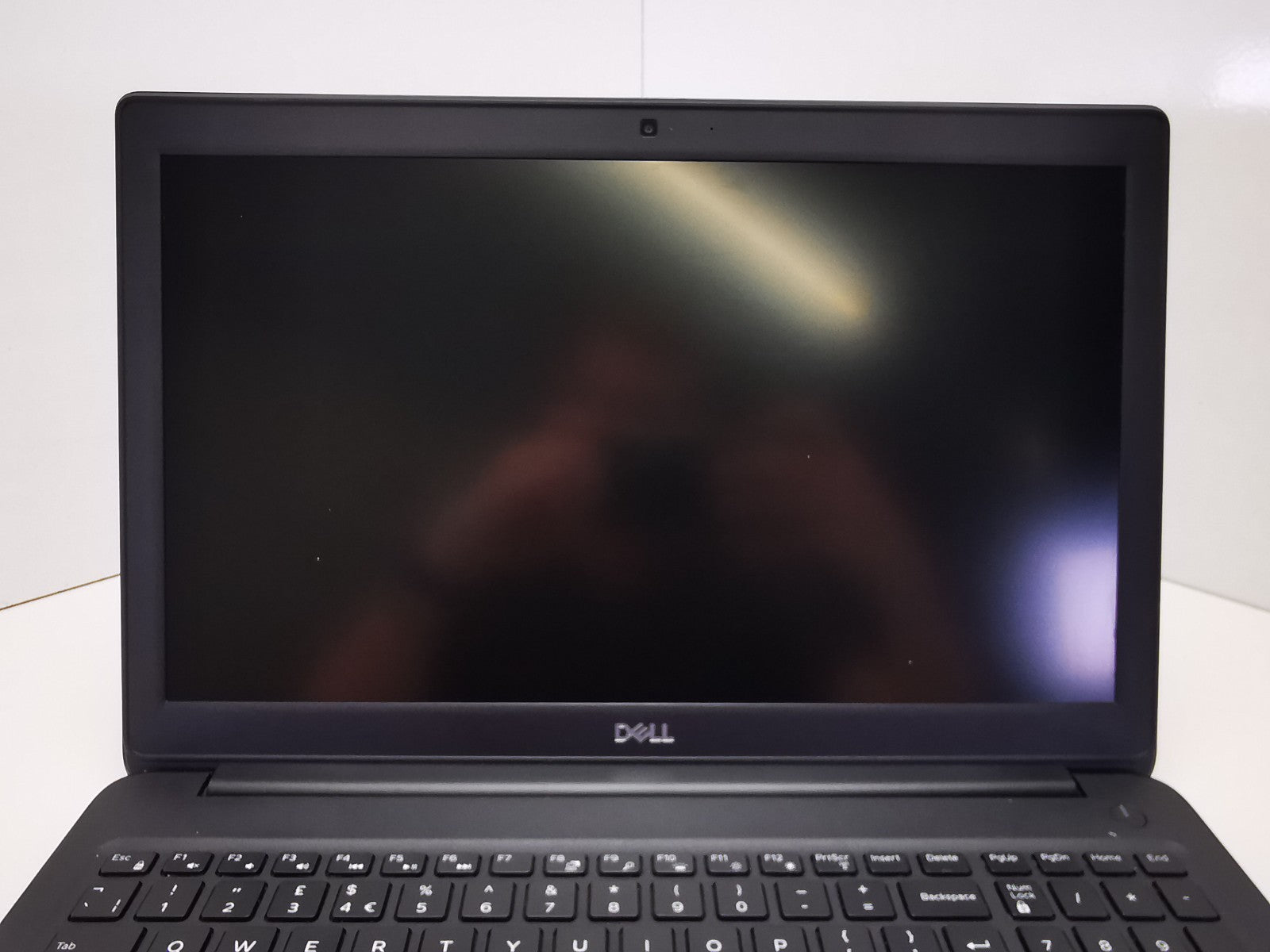 Dell Latitude 3500 15.6″ Laptop – 8th Gen i5/8GB RAM/256GB NVMe SSD/Win 11 Pro
