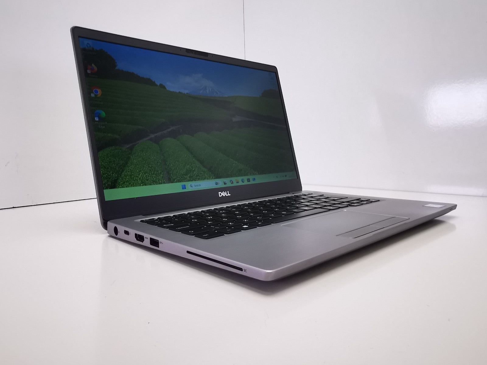 Dell Latitude 7300 13.3" Laptop - 8th Gen i7/16GB RAM/512GB NVMe SSD/Win 11 Pro