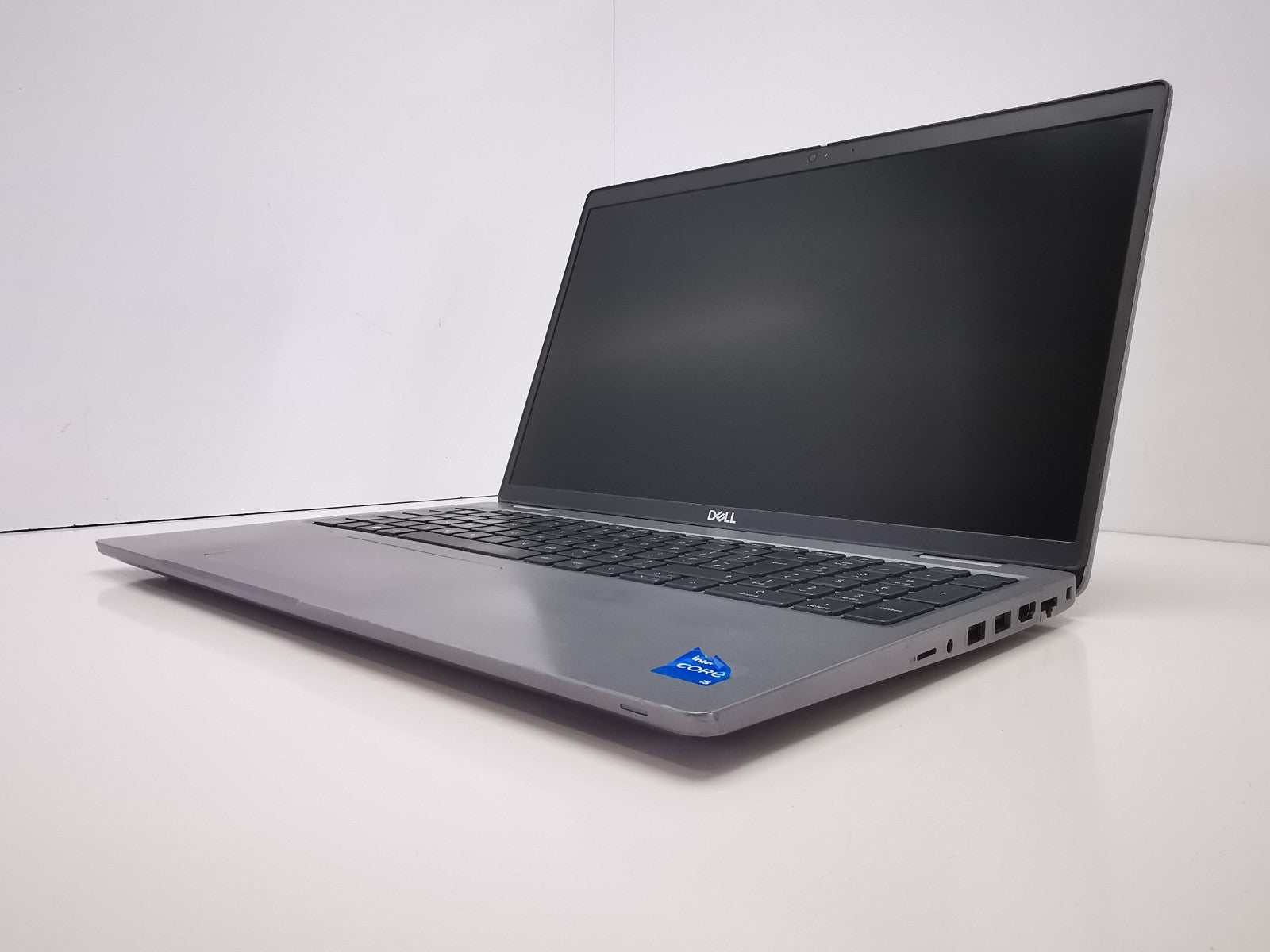 Dell Latitude 5520 15.6" Laptop - 11th Gen i5/8GB RAM/256GB SSD/Windows 11 Pro