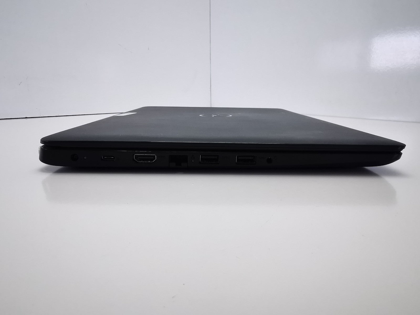 Dell Latitude 3500 15.6″ Laptop – 8th Gen i5/8GB RAM/256GB NVMe SSD/Win 11 Pro