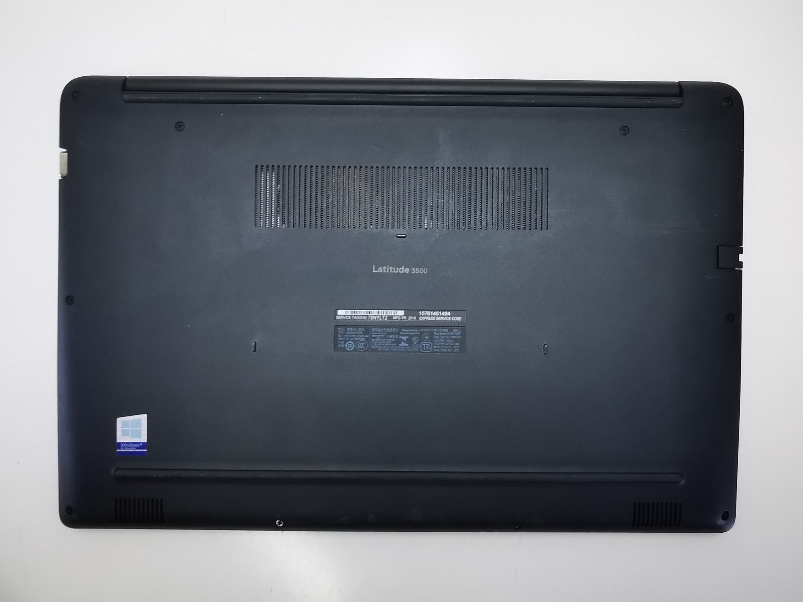 Dell Latitude 3500 15.6″ Laptop – 8th Gen i5/8GB RAM/256GB NVMe SSD/Win 11 Pro