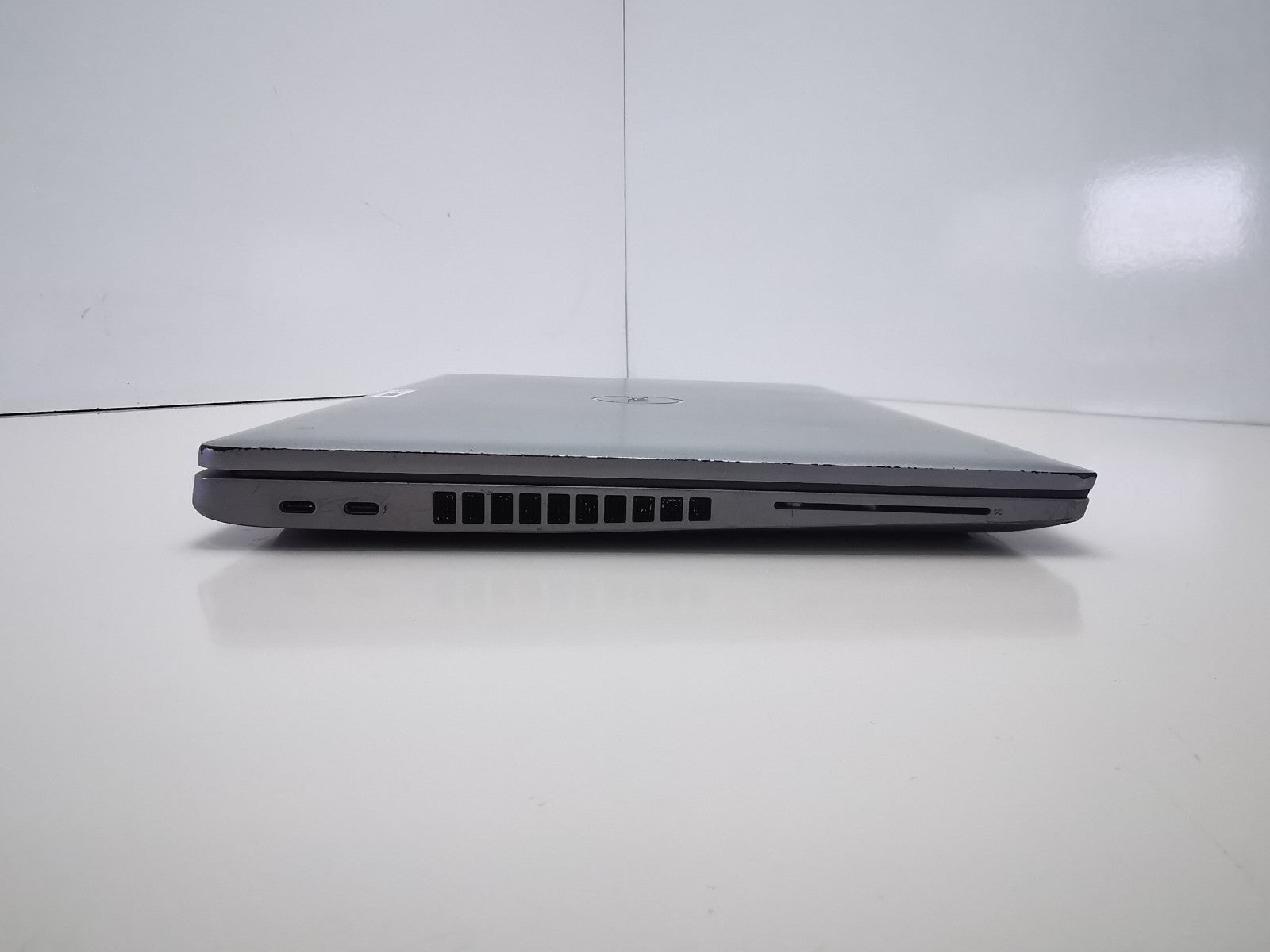 Dell Latitude 5520 15.6" Laptop - 11th Gen i5/8GB RAM/256GB SSD/Windows 11 Pro
