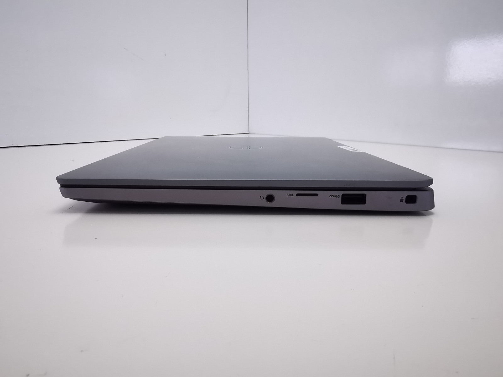 Dell Latitude 7300 13.3" Laptop - 8th Gen i7/16GB RAM/512GB NVMe SSD/Win 11 Pro