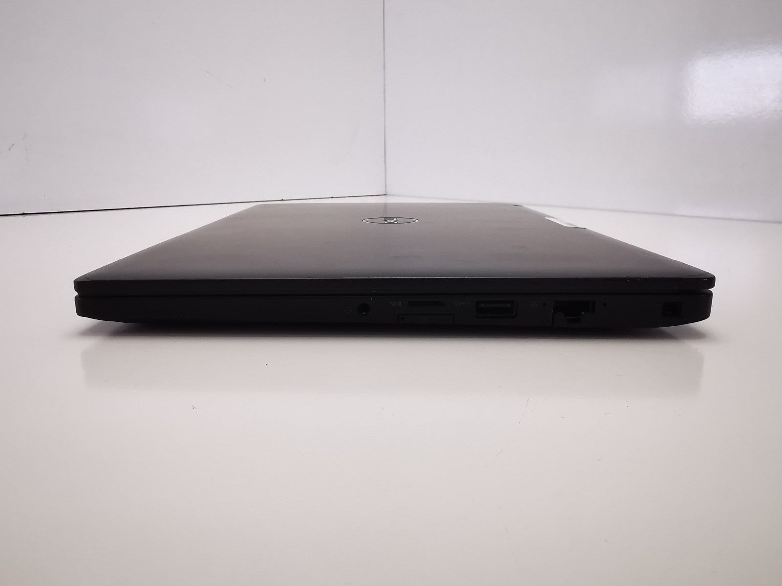Dell Latitude 7290 12.5" Laptop - 8th Gen i7/16GB RAM/512GB SSD/Win 11 Pro