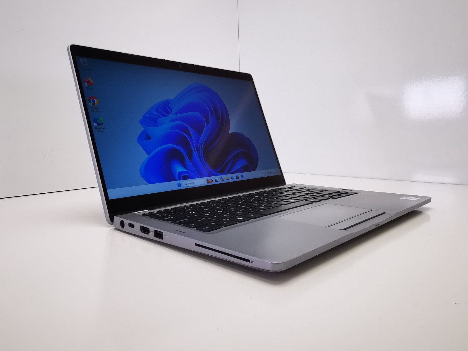 Dell Latitude 5310 2-in-1 13.3" Laptop - 10th Gen i5/16GB RAM/512GB SSD/W11 Pro
