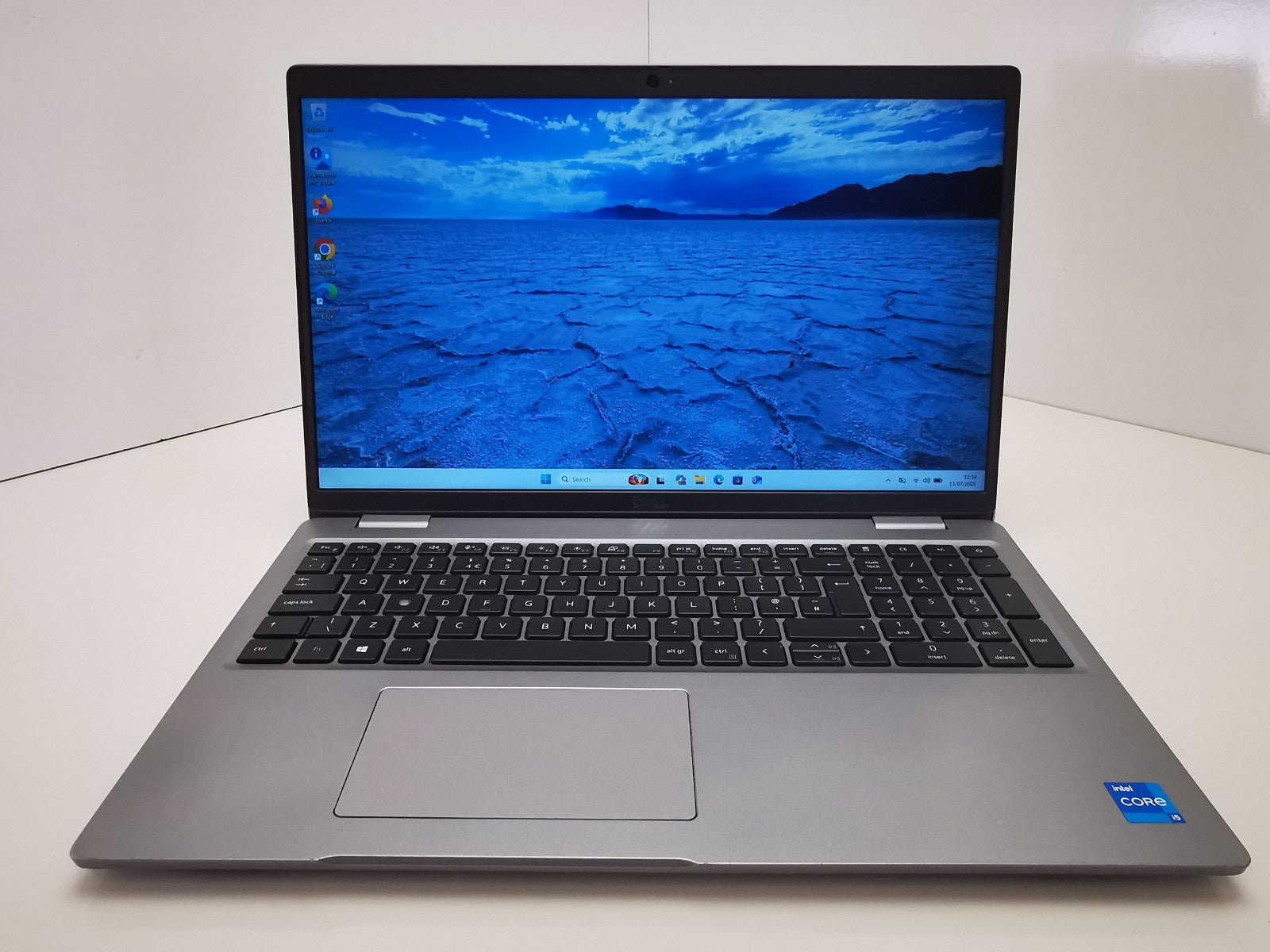 Dell Latitude 5520 15.6" Laptop - 11th Gen i5/8GB RAM/256GB SSD/Windows 11 Pro
