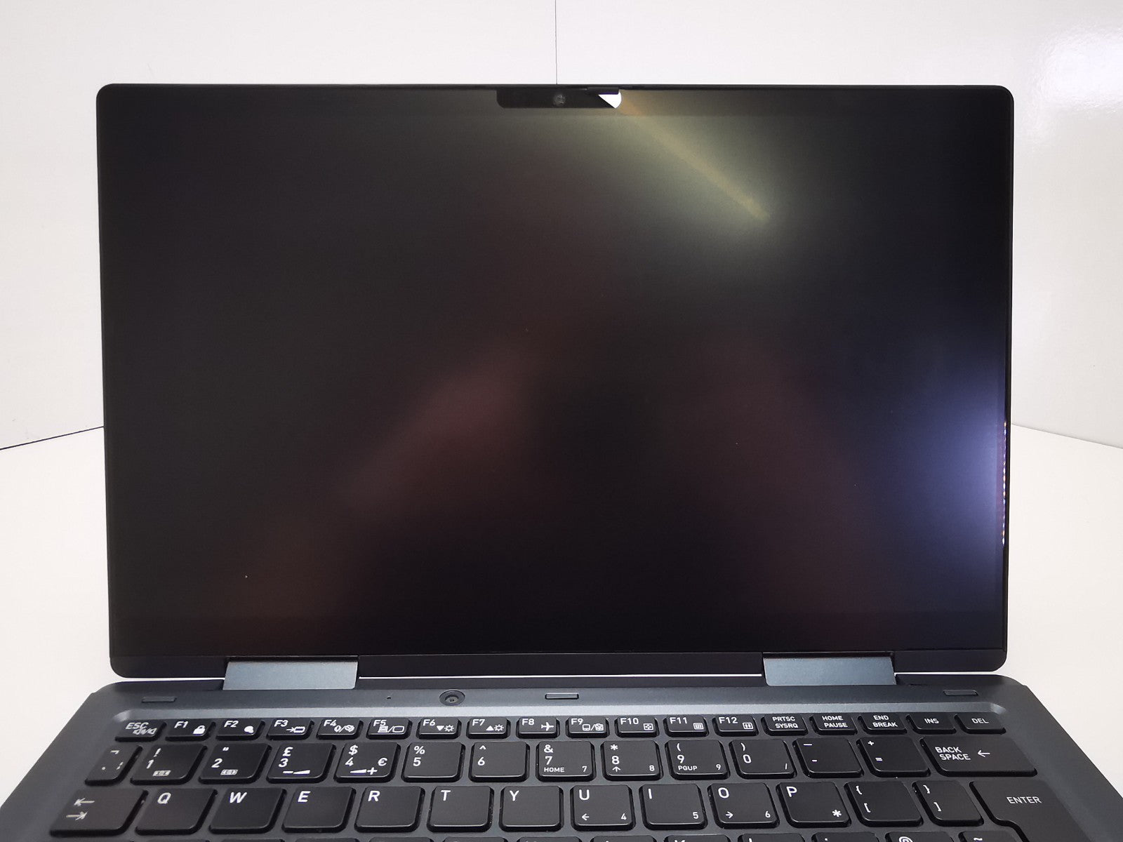 Dynabook Portege X30W-J-109 13.3" - 11th Gen i5/8GB RAM/256GB SSD/Win 11 Pro