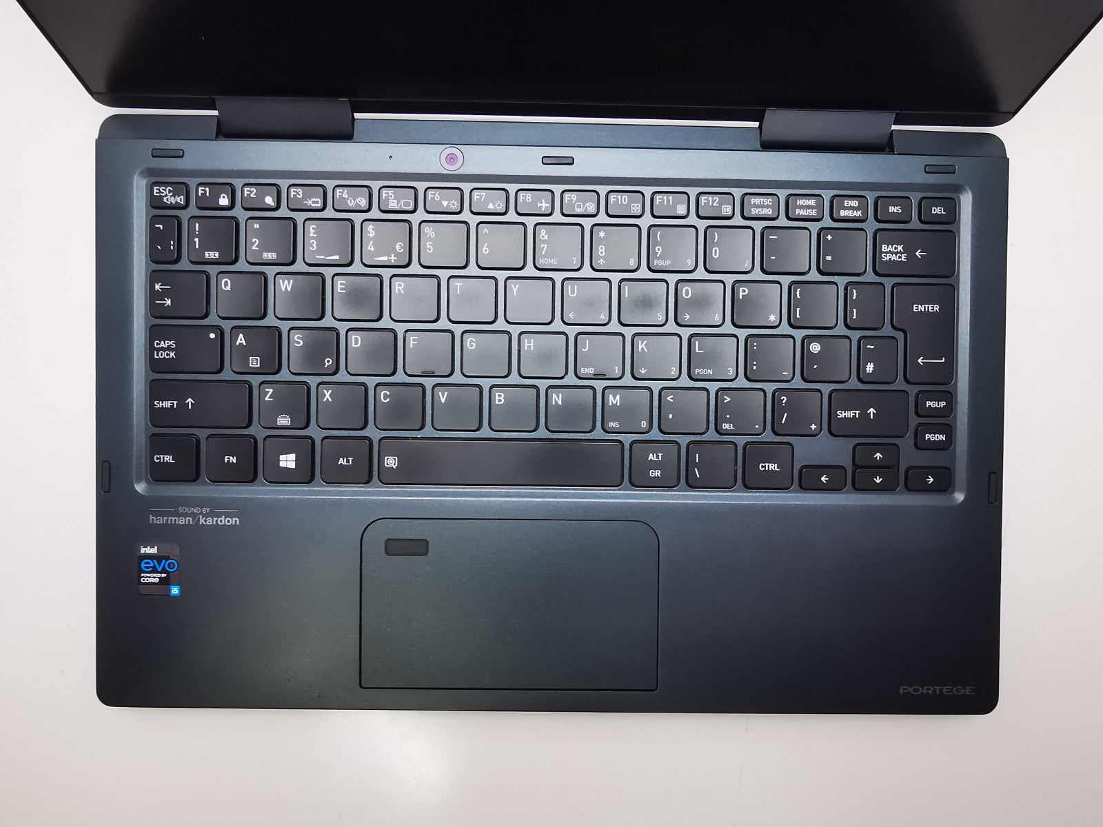 Dynabook Portege X30W-J-109 13.3" - 11th Gen i5/8GB RAM/256GB SSD/Win 11 Pro