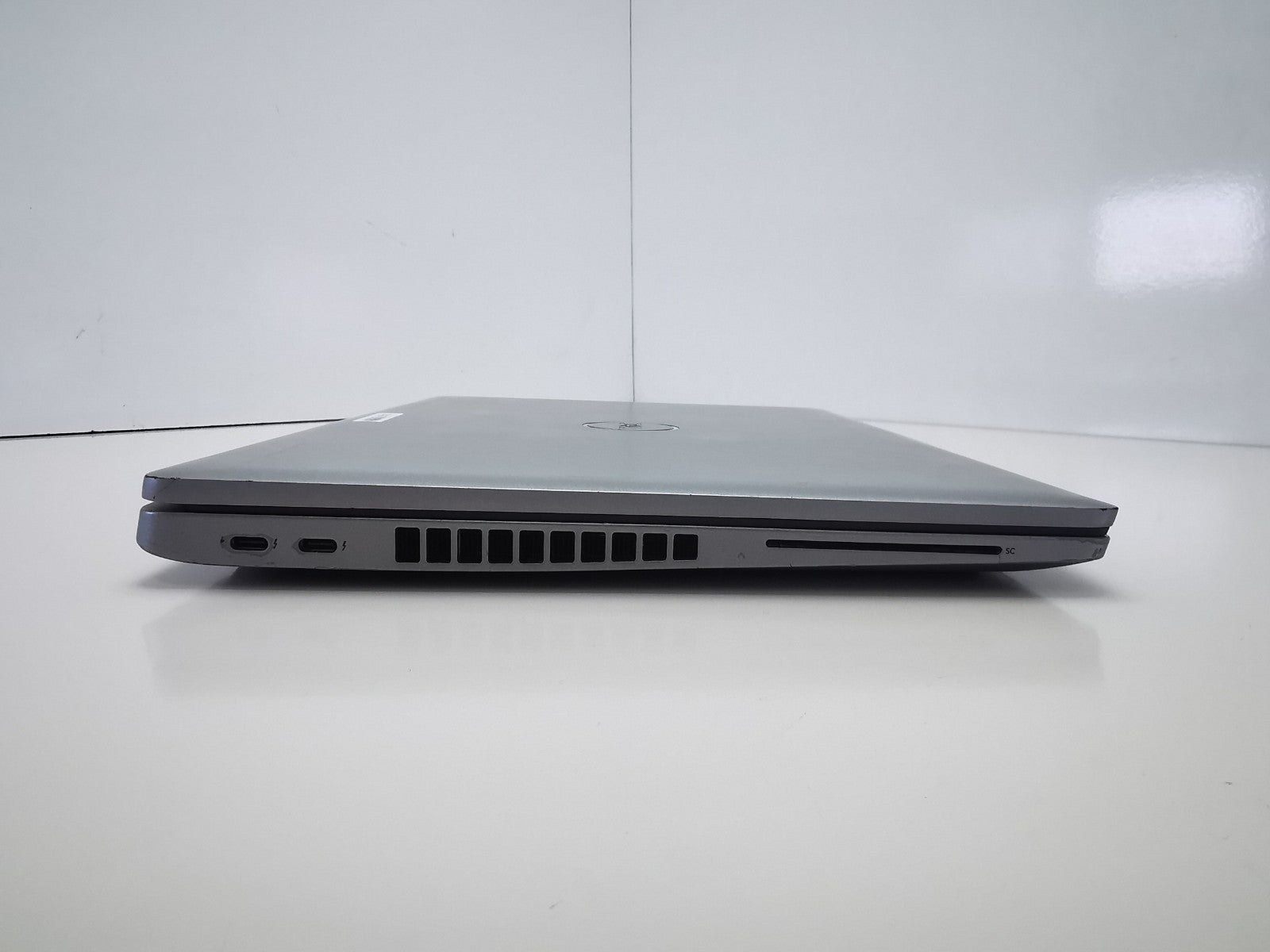 Dell Latitude 5520 15.6" Laptop - 11th Gen i5/8GB RAM/256GB SSD/Windows 11 Pro