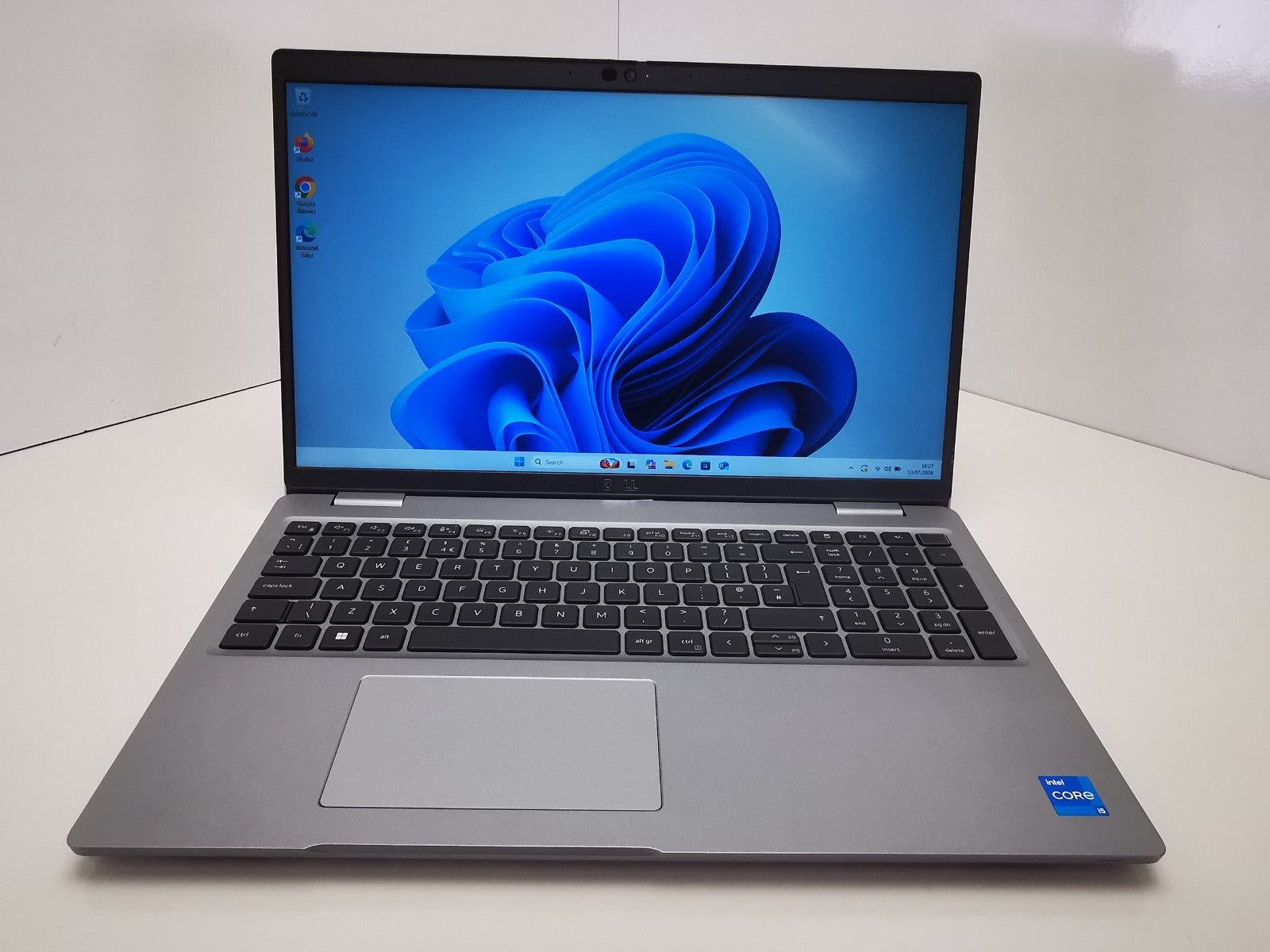 Dell Latitude 5530 15.6" Laptop - 12th Gen i5/8GB RAM/256GB SSD/Windows 11 Pro