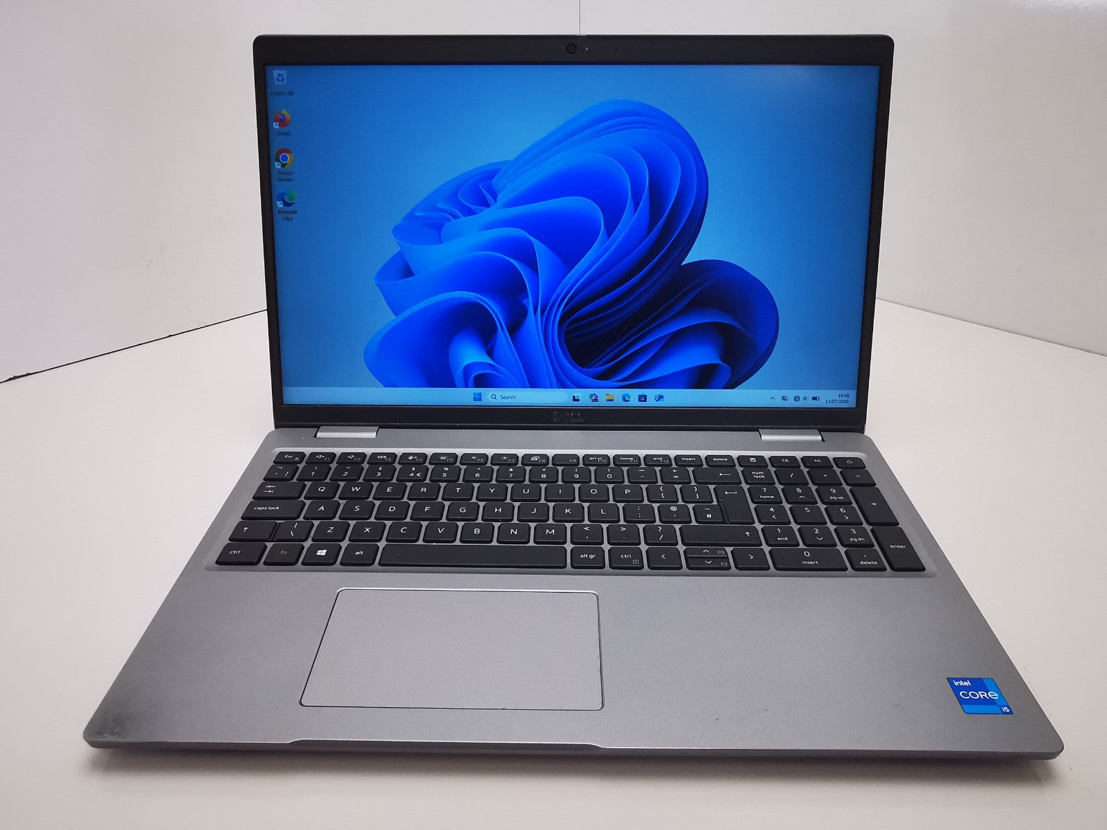 Dell Latitude 5520 15.6" Laptop - 11th Gen i5/8GB RAM/256GB SSD/Windows 11 Pro