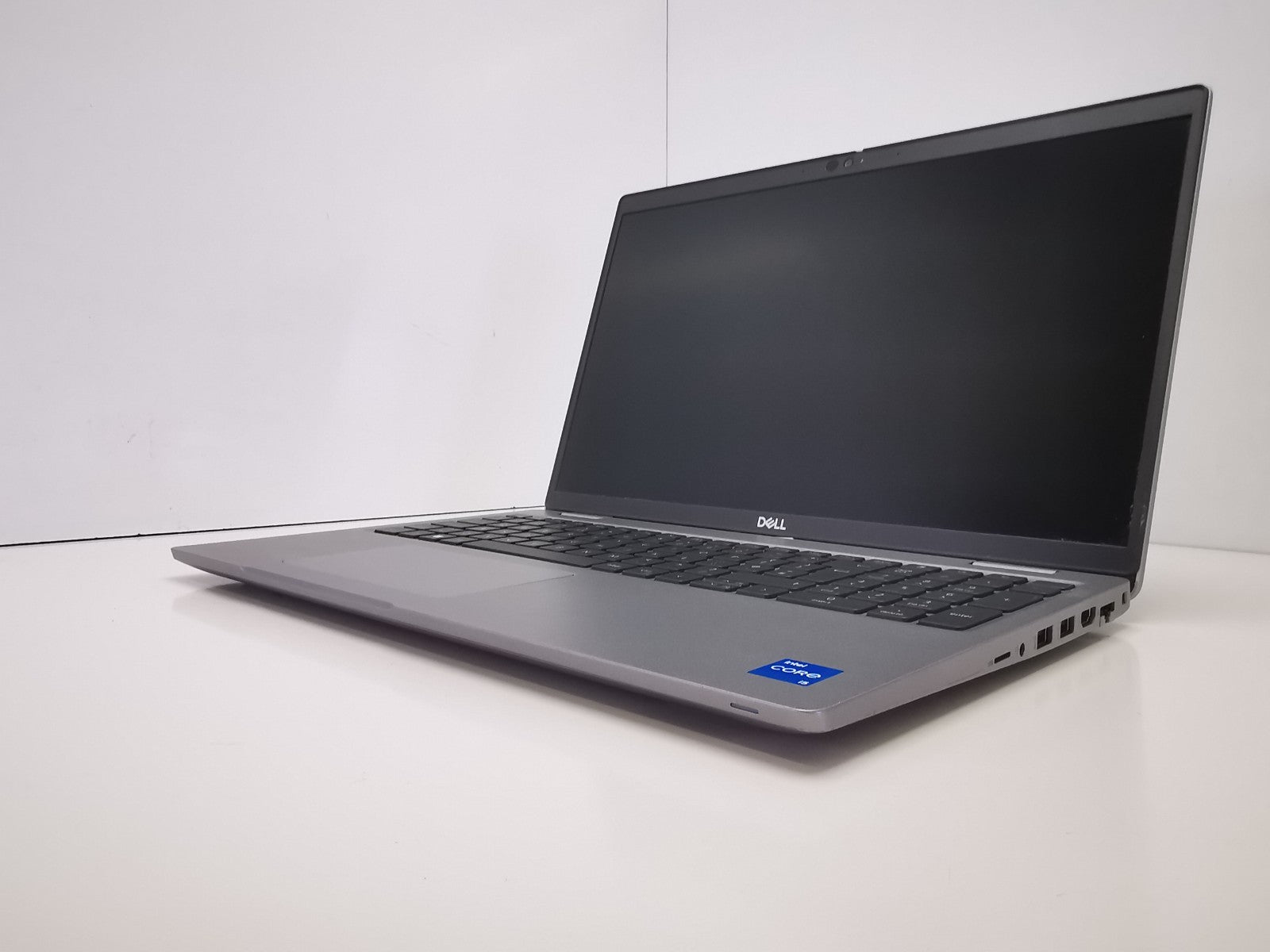 Dell Latitude 5530 15.6" Laptop - 12th Gen i5/8GB RAM/256GB SSD/Windows 11 Pro